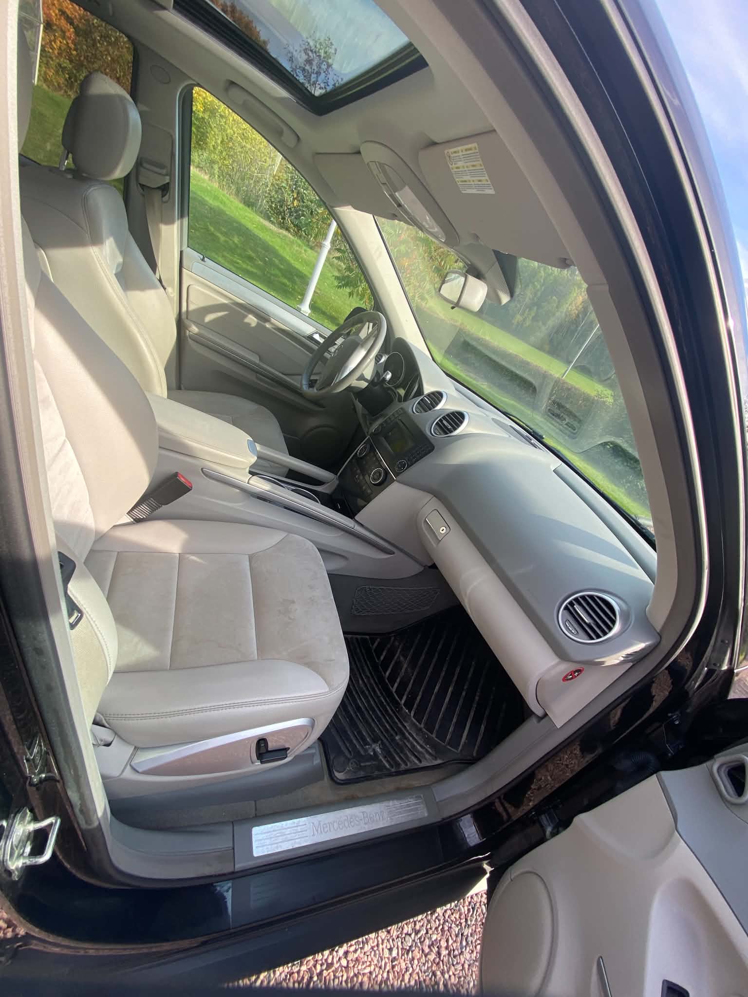 Mercedes-Benz ML 2010, kuva 2/8
