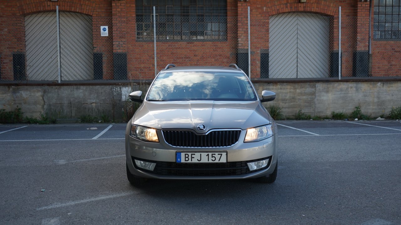 Skoda Octavia Kombi 1.4 TSI Kombi 2014, photo 5/10