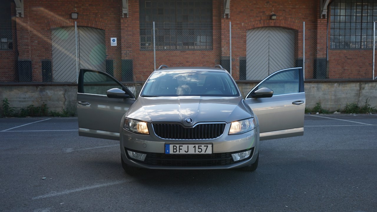 Skoda Octavia Kombi 1.4 TSI Kombi 2014, photo 4/10