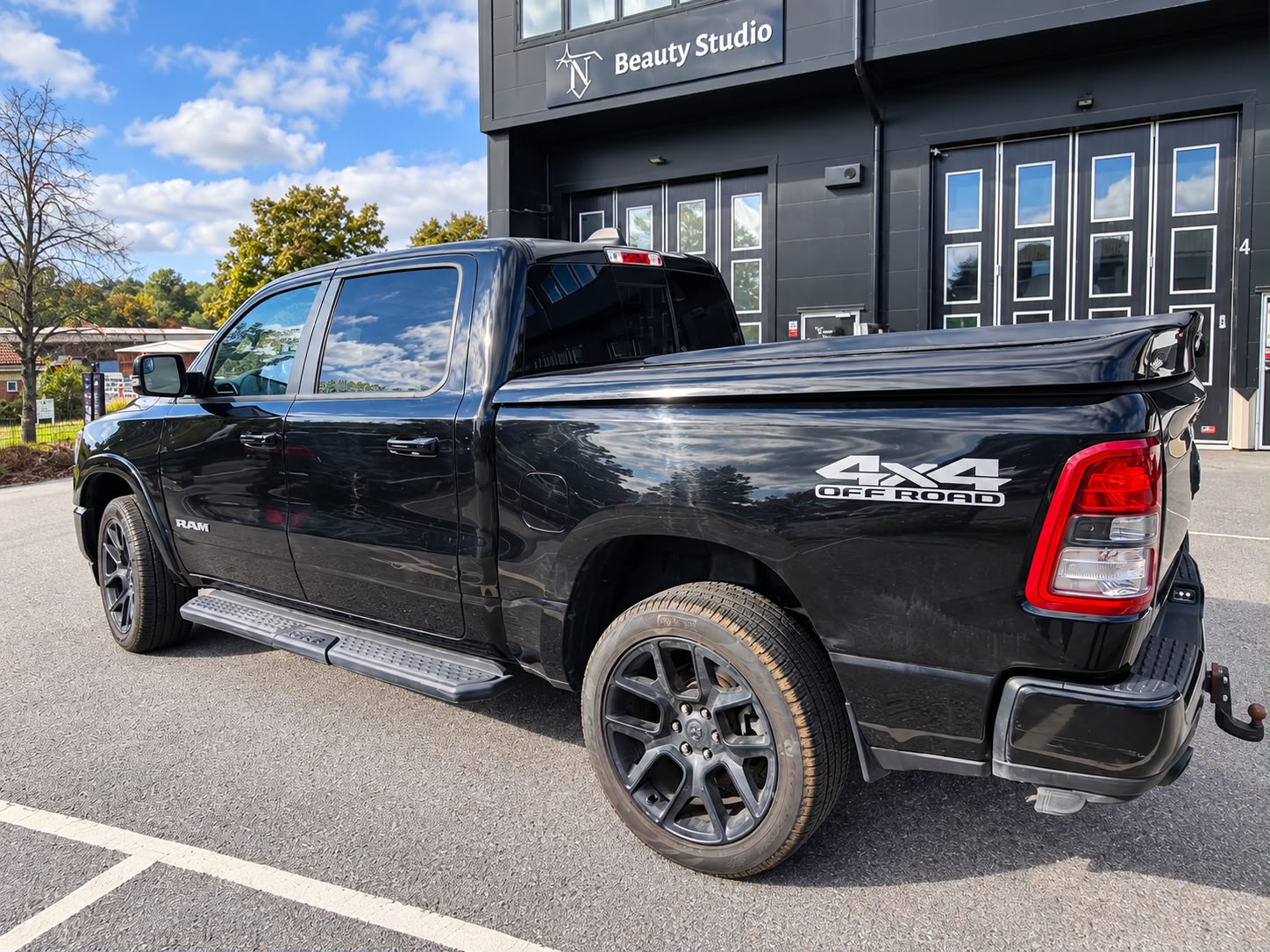 Dodge RAM 1500 2021, kuva 4/10