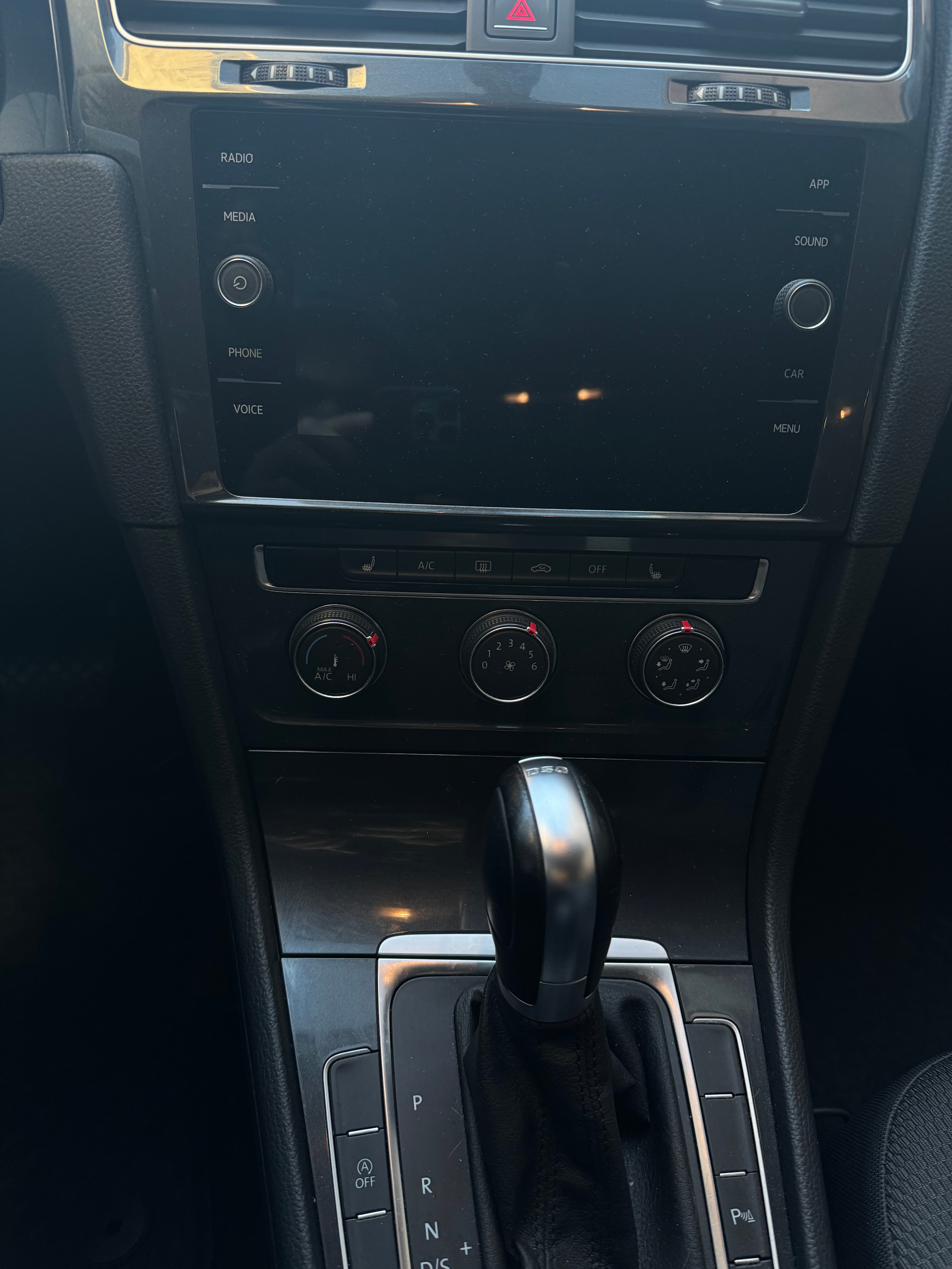 Volkswagen Golf 2018, kuva 6/6