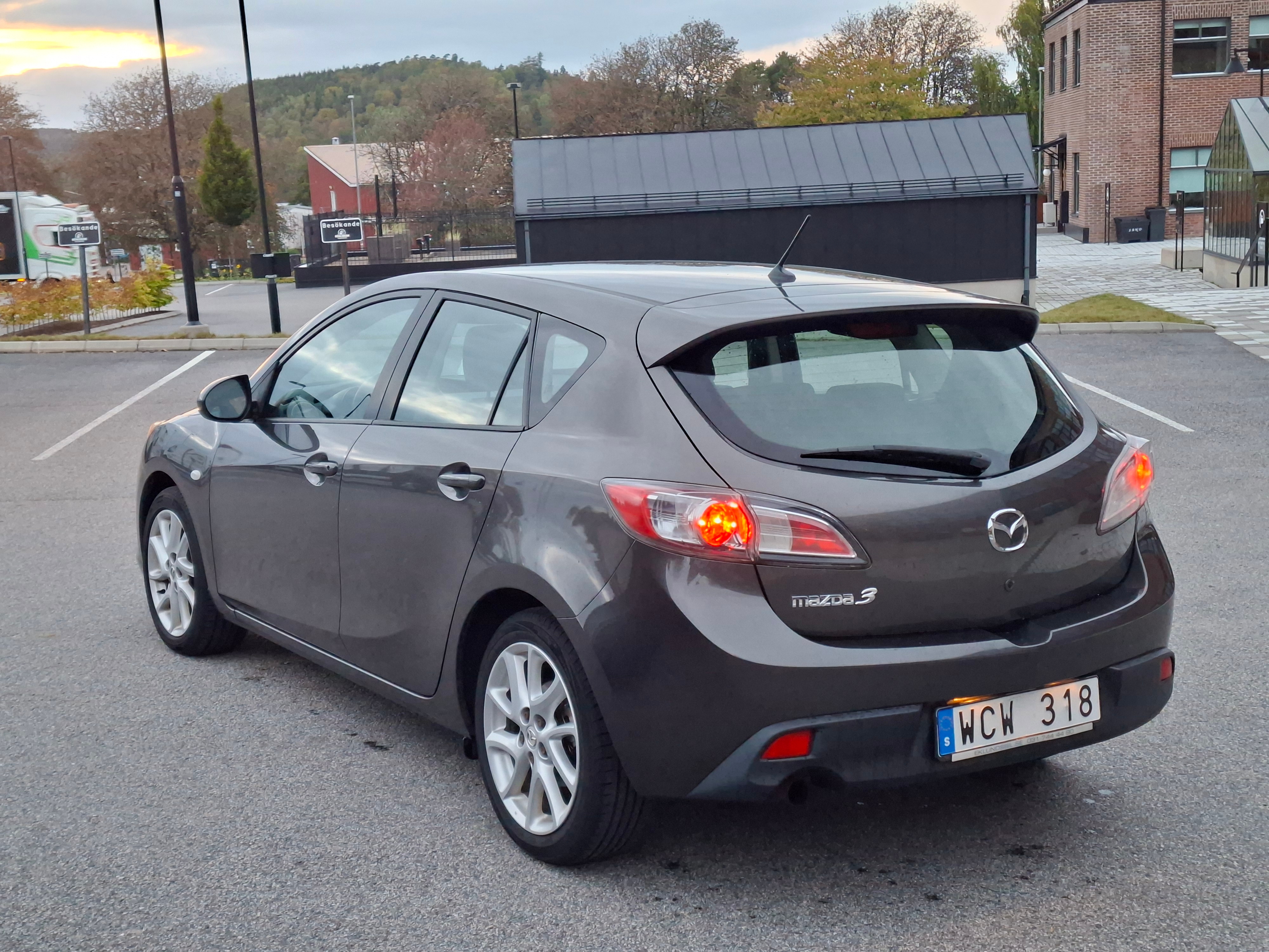 Mazda 3 Sport 1.6 MZ-CD Manuell 2010, bild 4/6