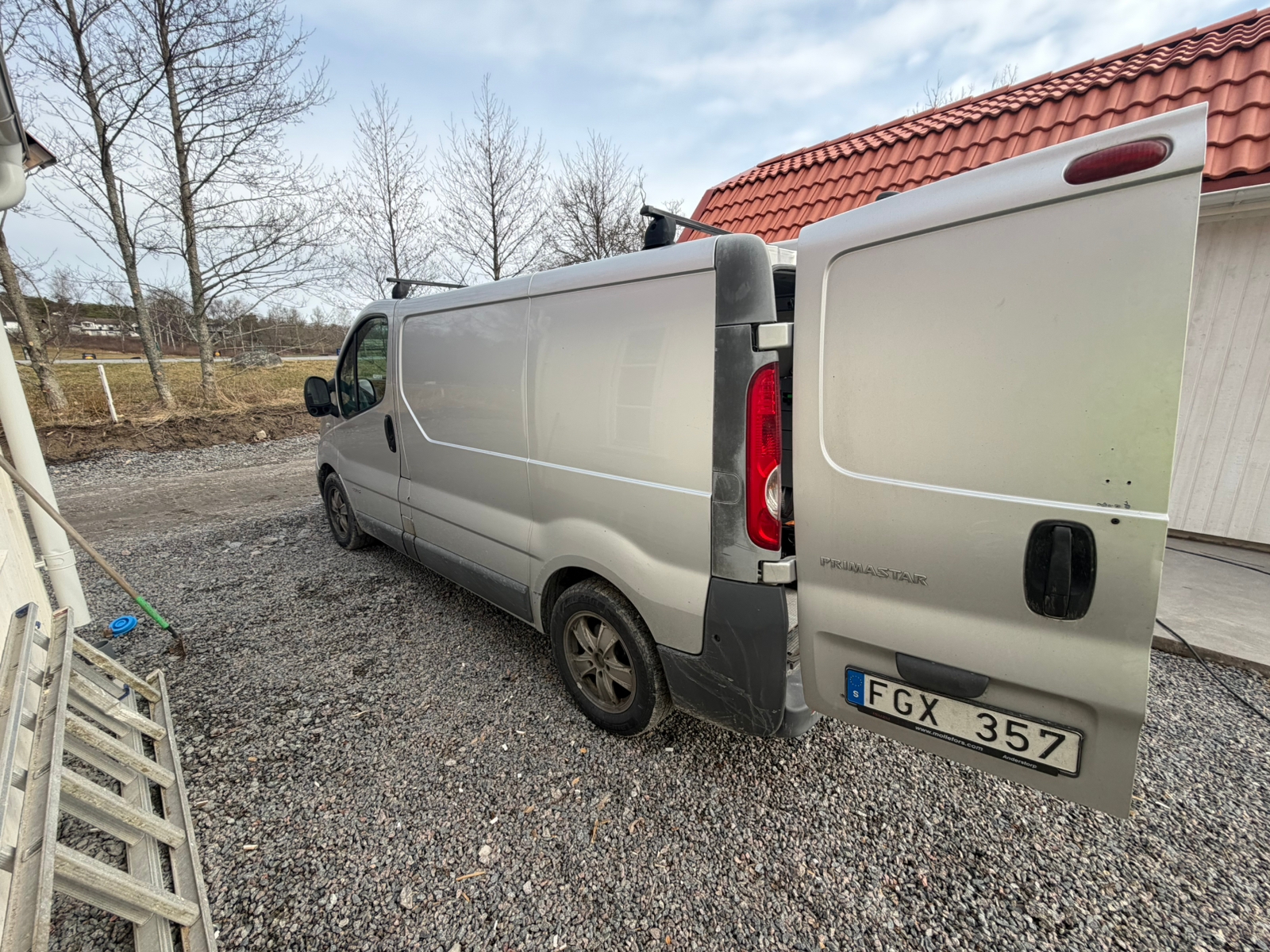 Nissan Primastar 2.9t 2.0 dCi Manuell 2010, kuva 3/4
