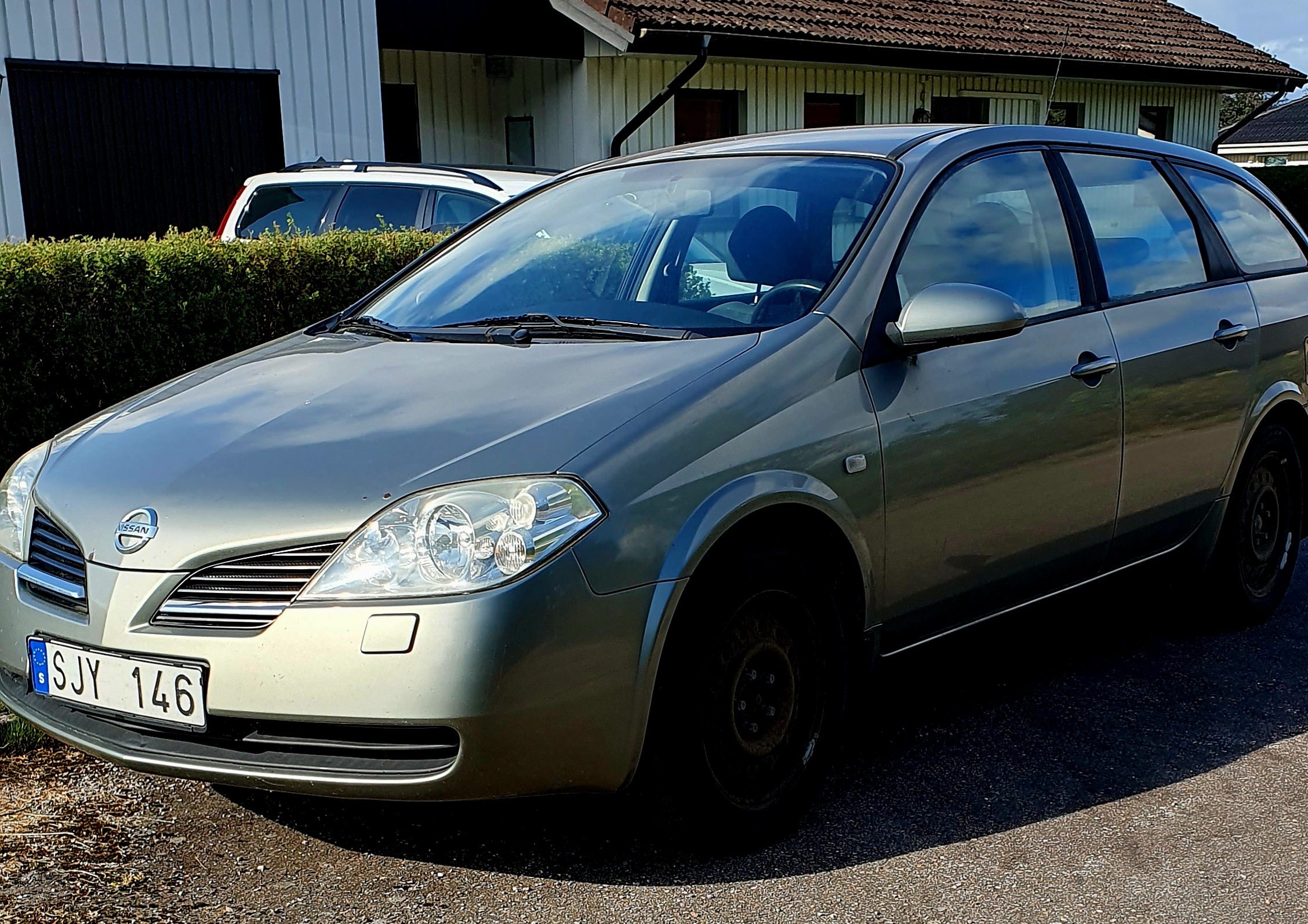 Nissan Primera Traveller 1.6 Manuell 2006, bild 2/3