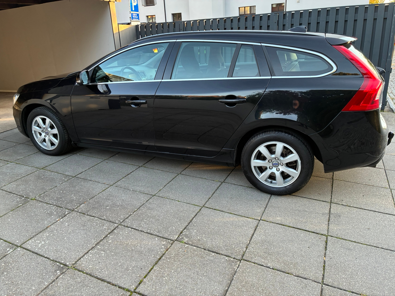 Volvo V60 D3 Geartronic 2014, bild 2/9
