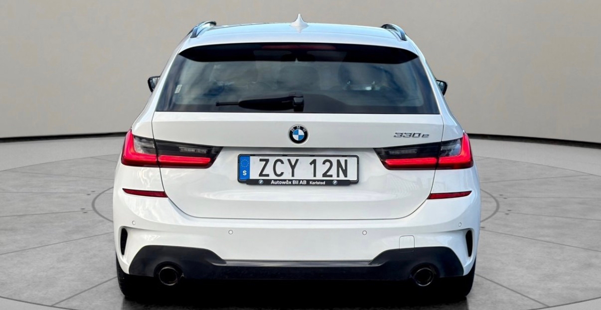 BMW 330 e Touring Steptronic 2021, kuva 4/7