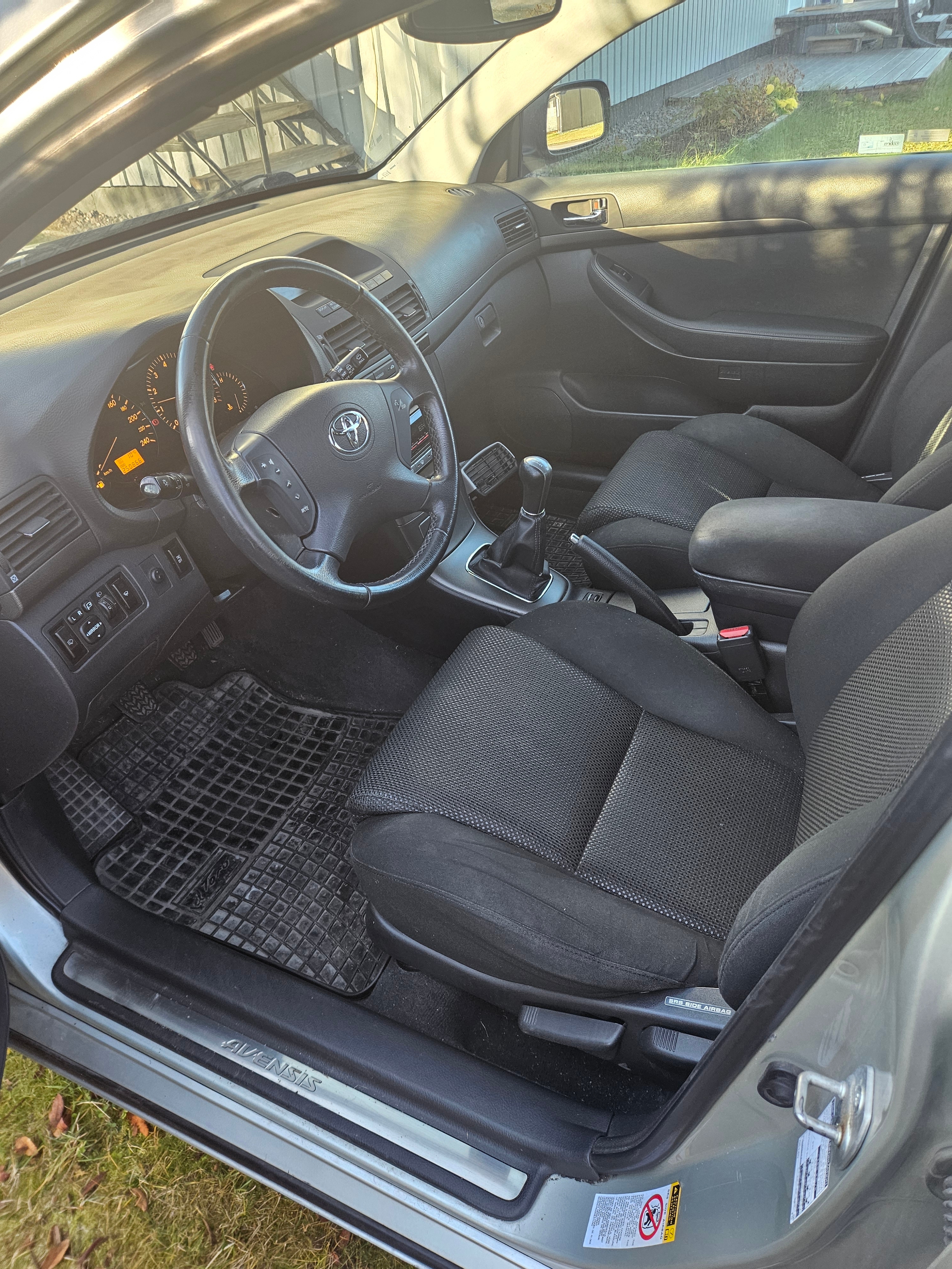 Toyota Avensis 2005, photo 4/4