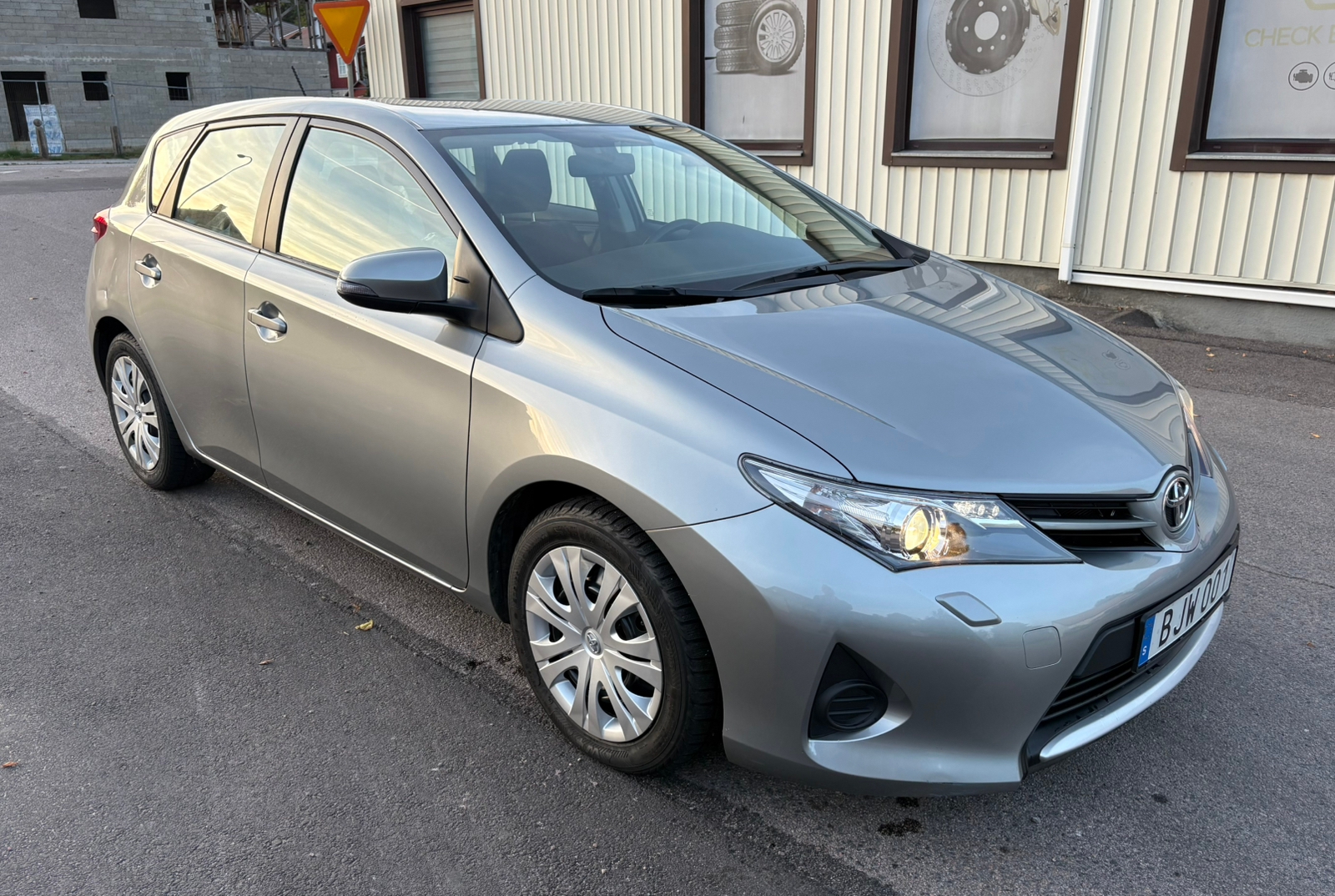 Toyota Auris 1.33 Dual VVT-i Manuell 2014, photo 7/10