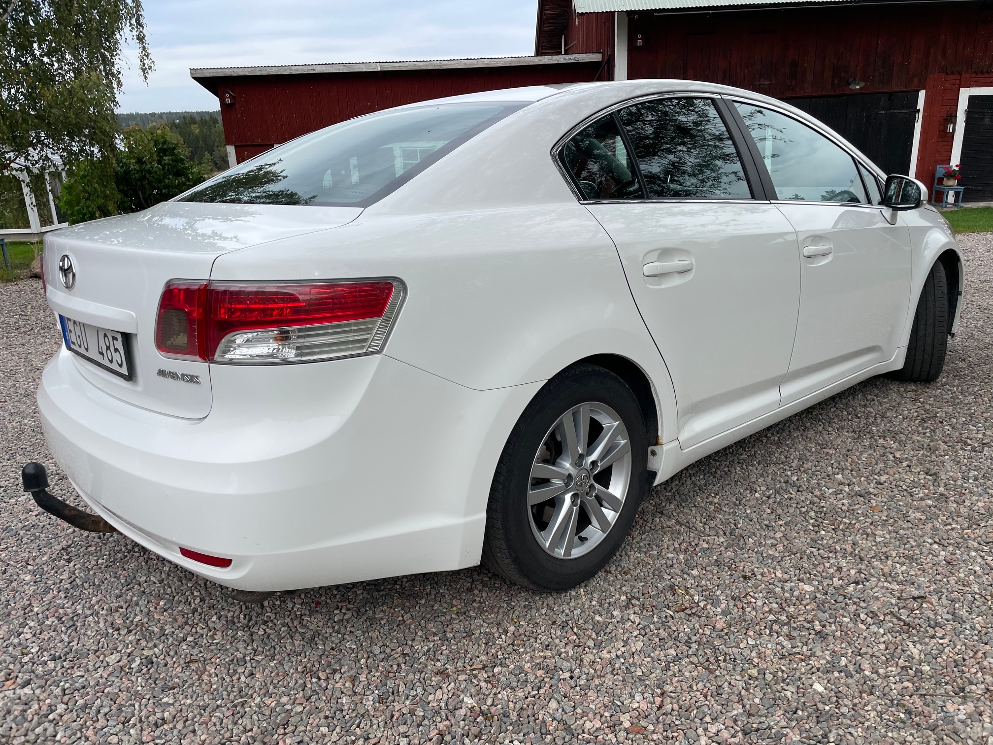 Toyota Avensis 2010, photo 3/4