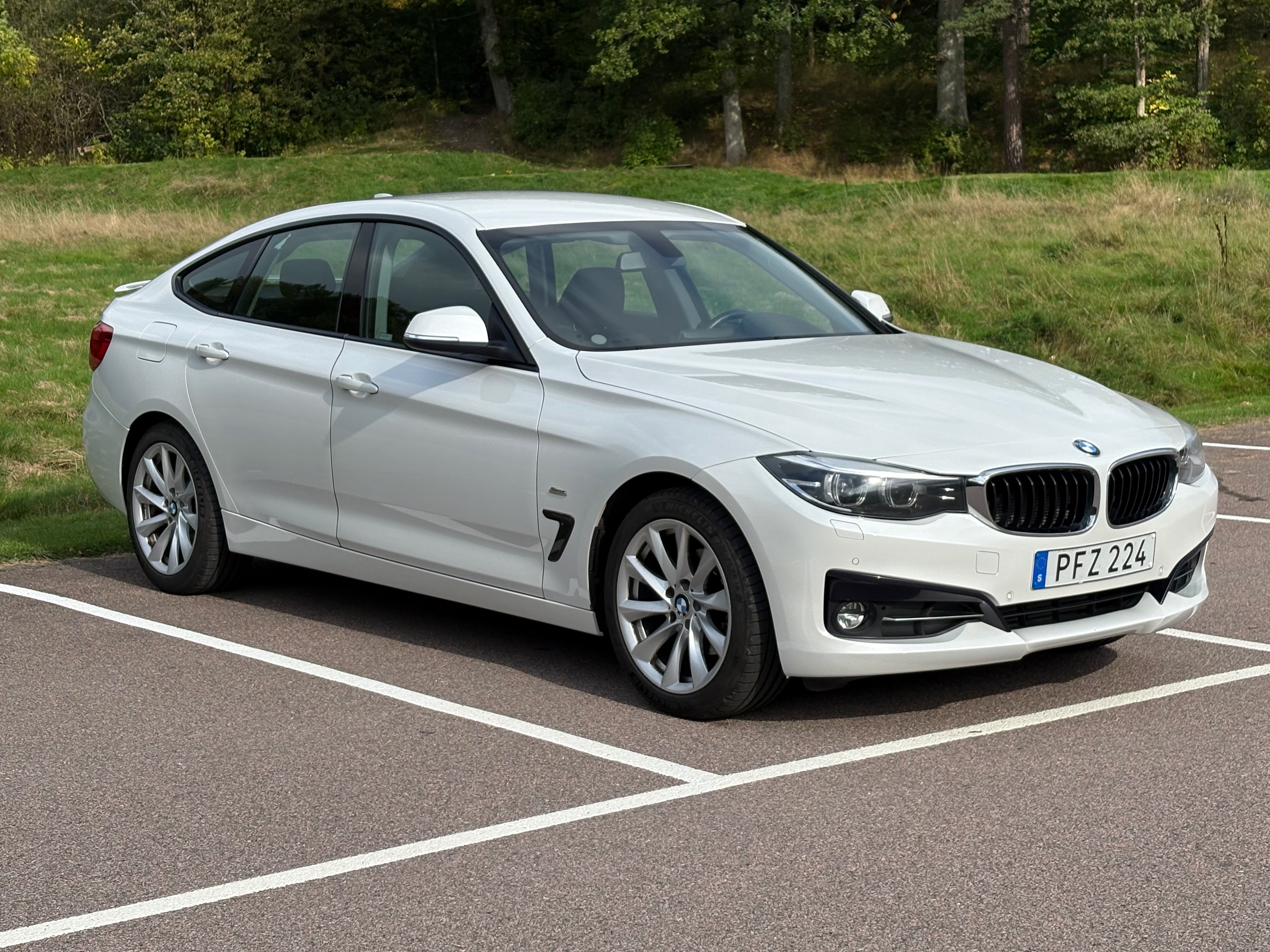 BMW 320 d Gran Turismo Steptronic 2017, bild 2/7