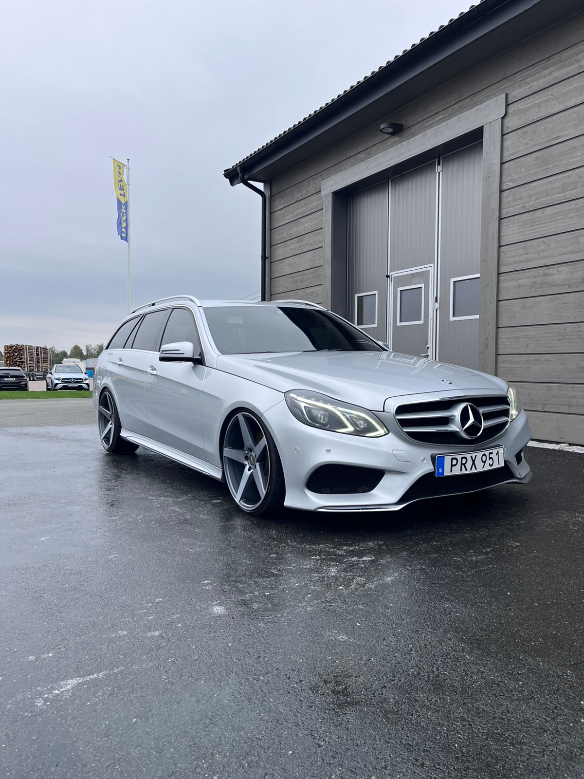 Mercedes-Benz E