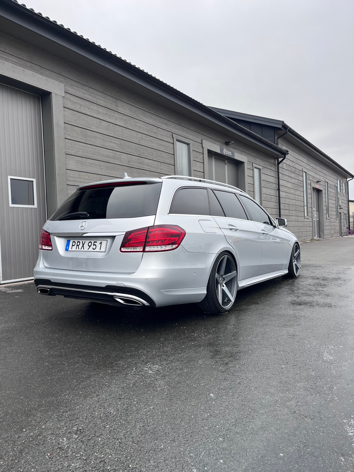 Mercedes-Benz E 220 AMG 2014, kuva 3/7