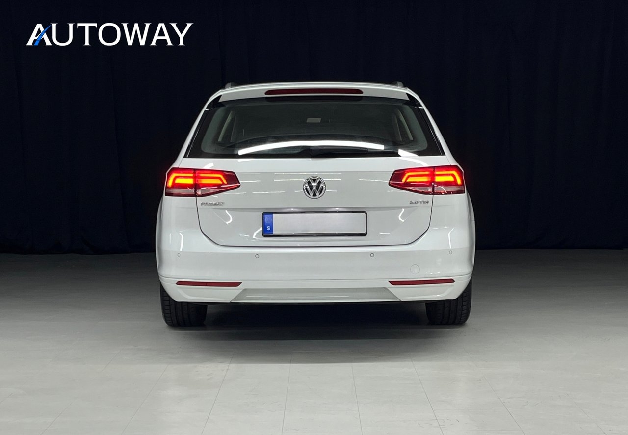 Volkswagen Passat 2018, photo 5/10