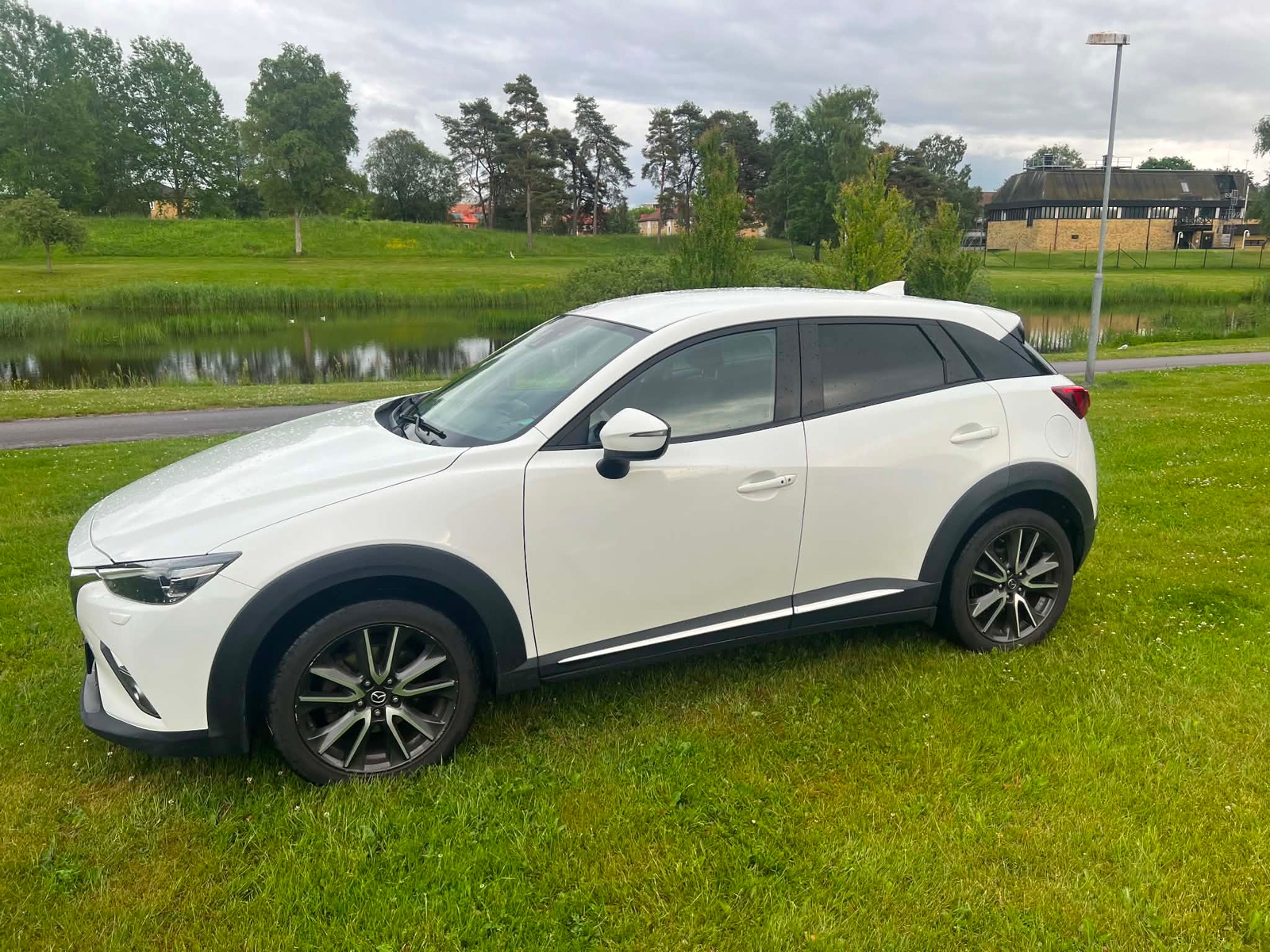 Mazda CX-3 2.0 SKYACTIV-G AWD Automatisk 2017, bild 2/7