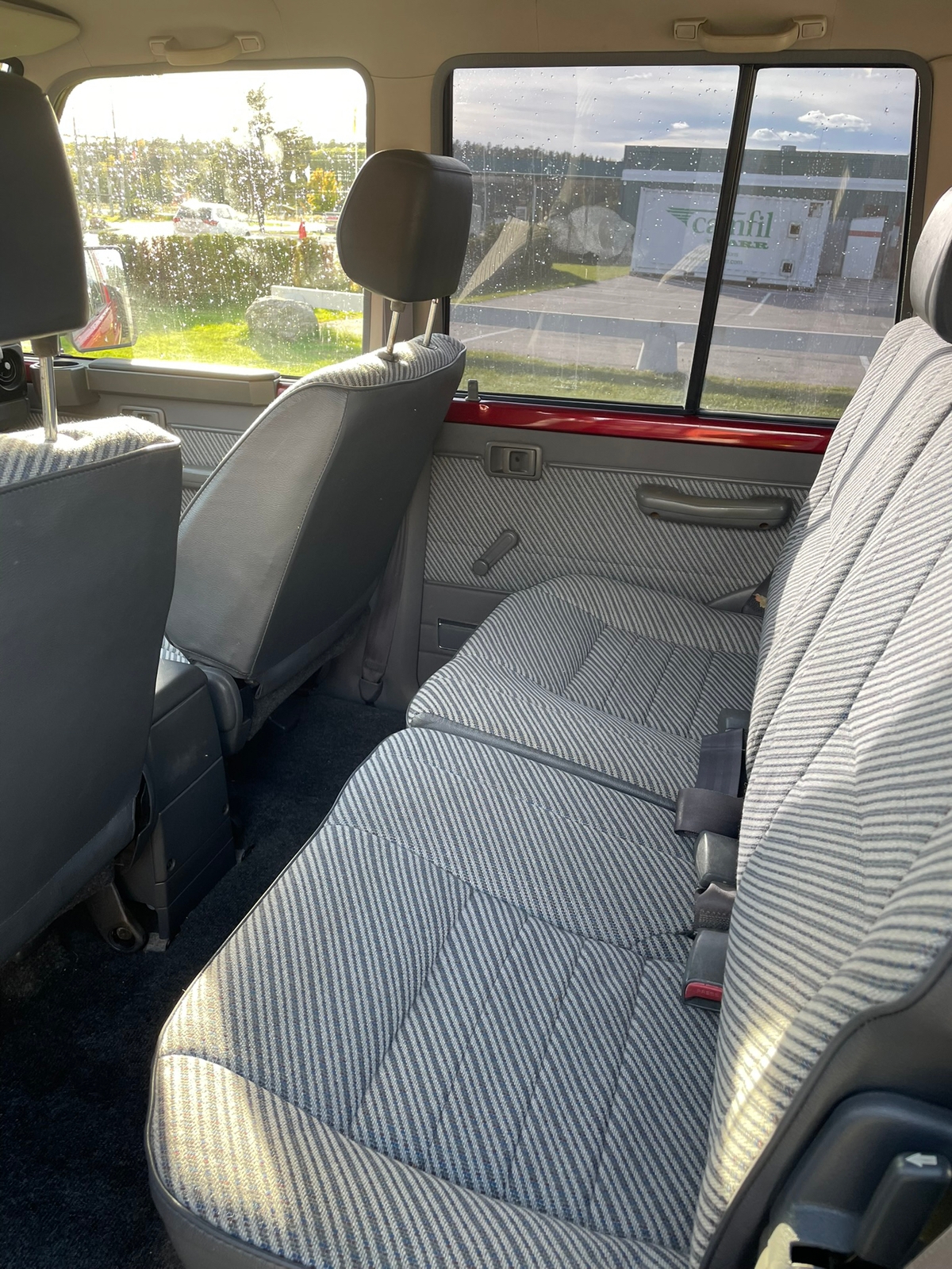 Toyota Land Cruiser LJ 77 1992, photo 7/10