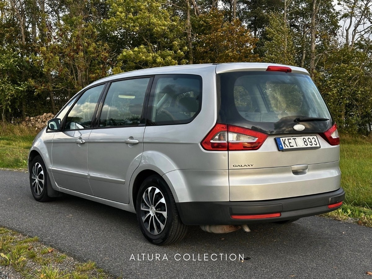 Ford Galaxy 2010, photo 2/10