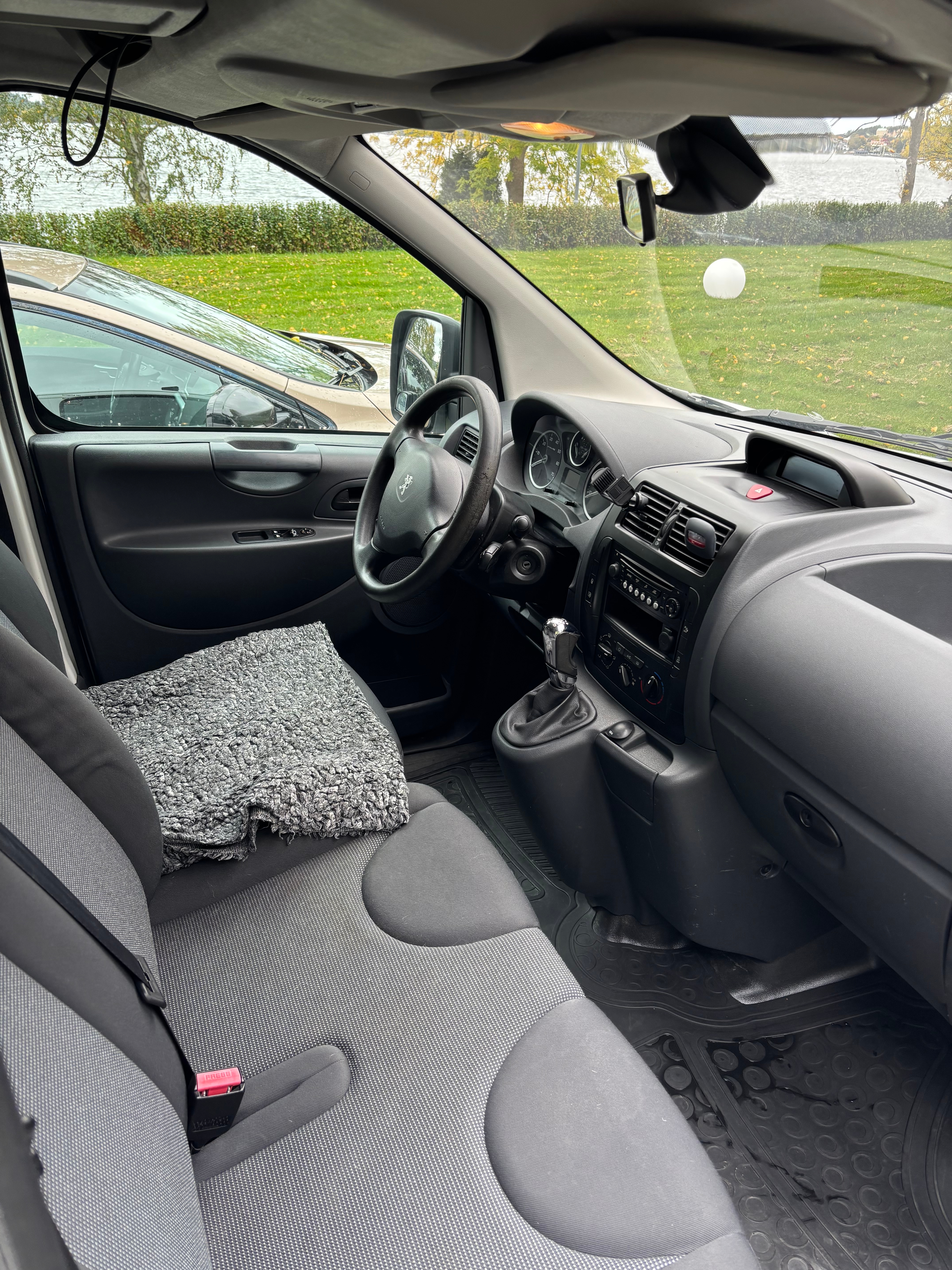 Peugeot Expert 2015, photo 6/8