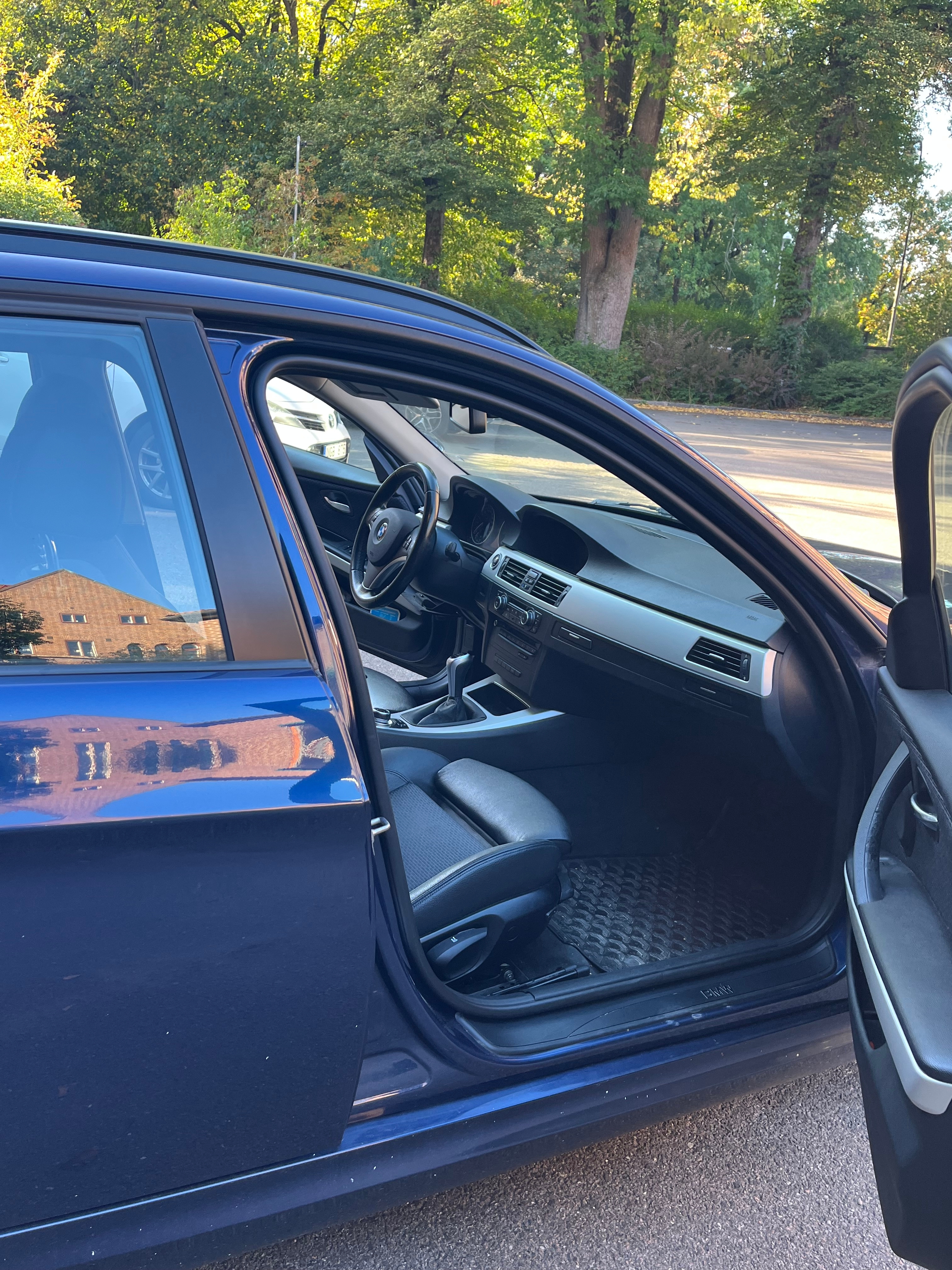 BMW 320 i Touring Manuell 2011, kuva 6/10
