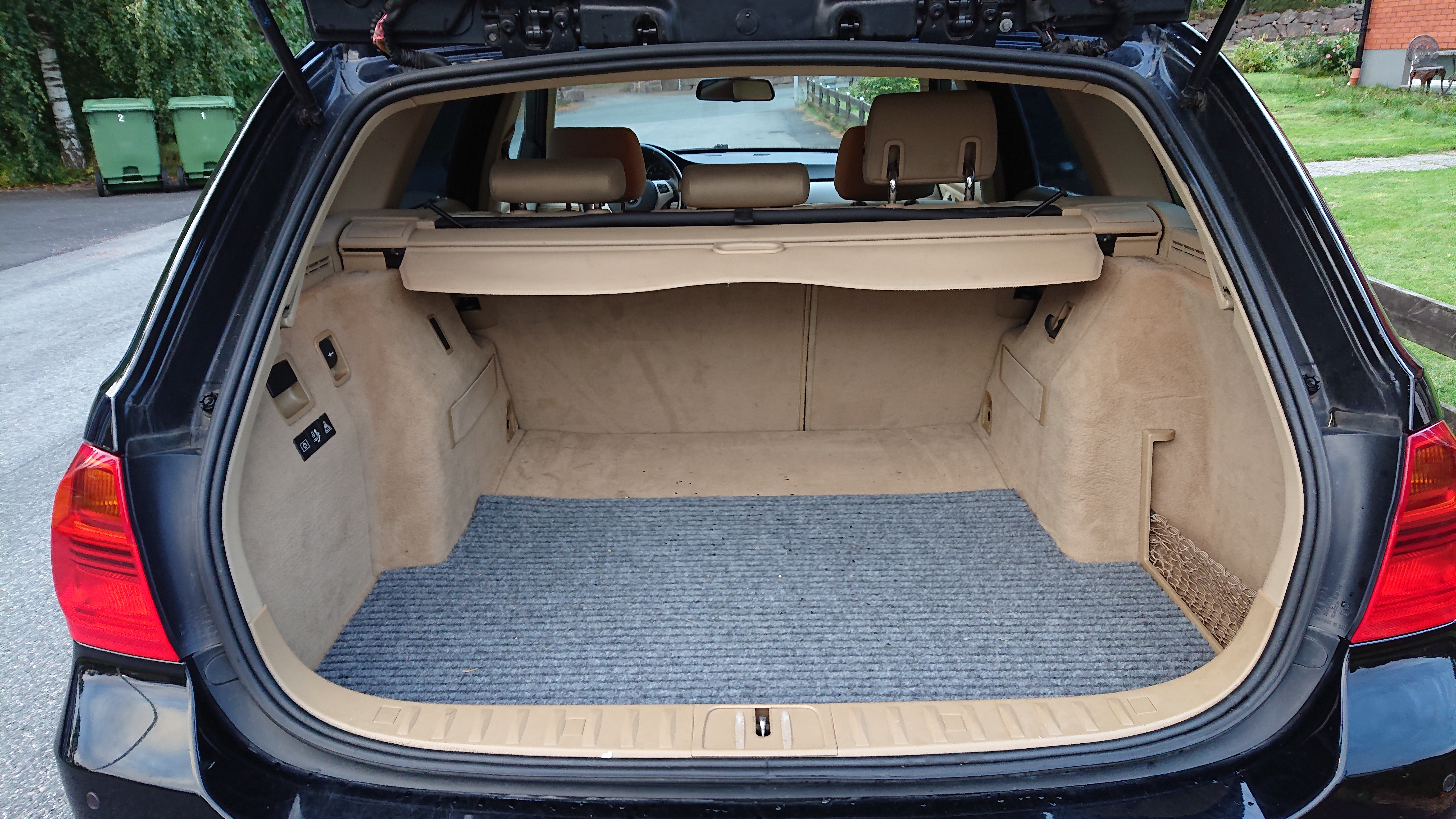 BMW 325 i Touring Manuell 2006, bild 7/8