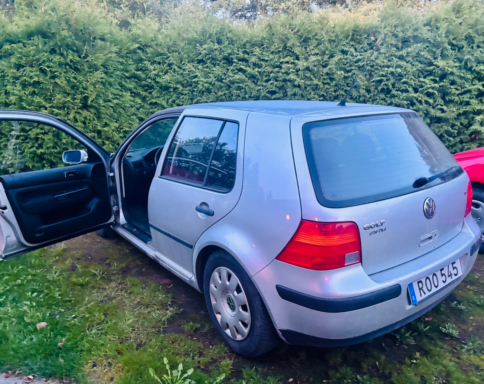 Volkswagen Golf IV 5-dörrar 1.6 Manuell 2001, kuva 2/3