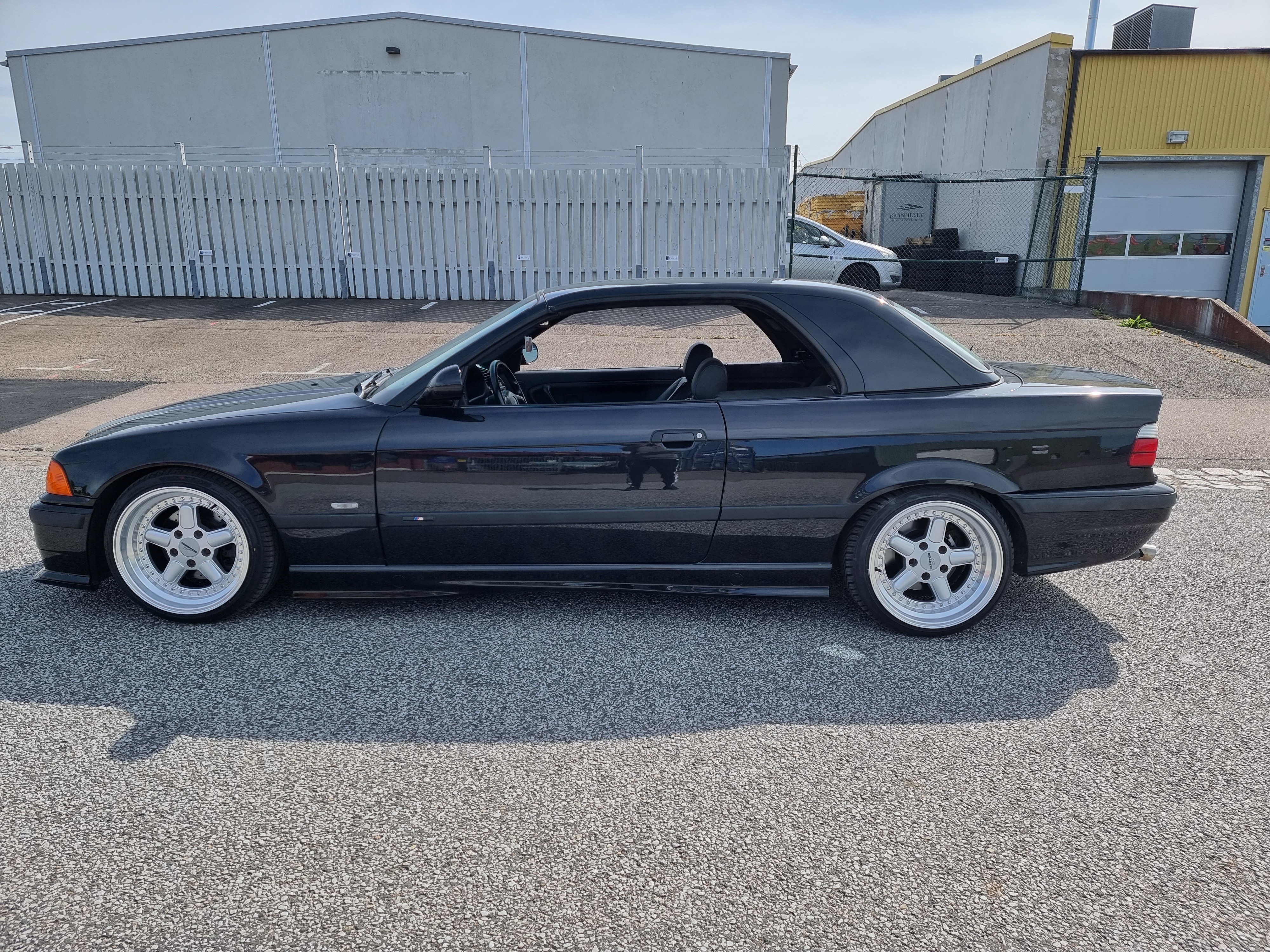 BMW 320 i Convertible Manuell 1997, photo 2/10