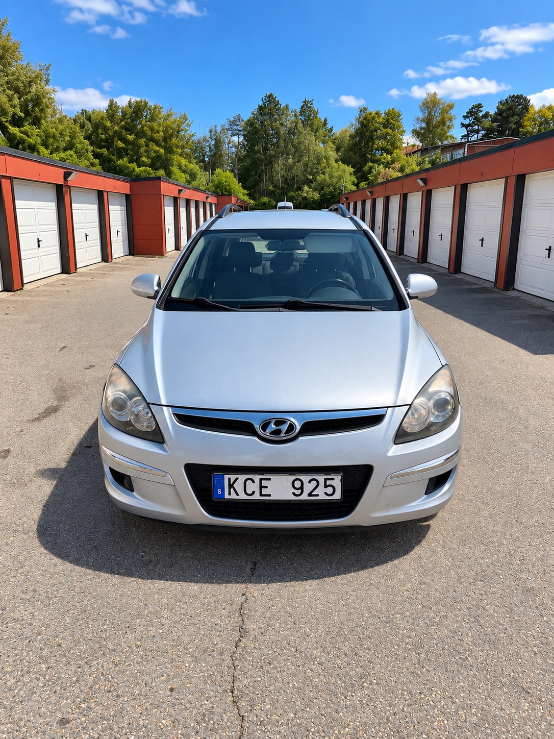 Hyundai i30 cw 1.4 Manuell 2010, kuva 2/5
