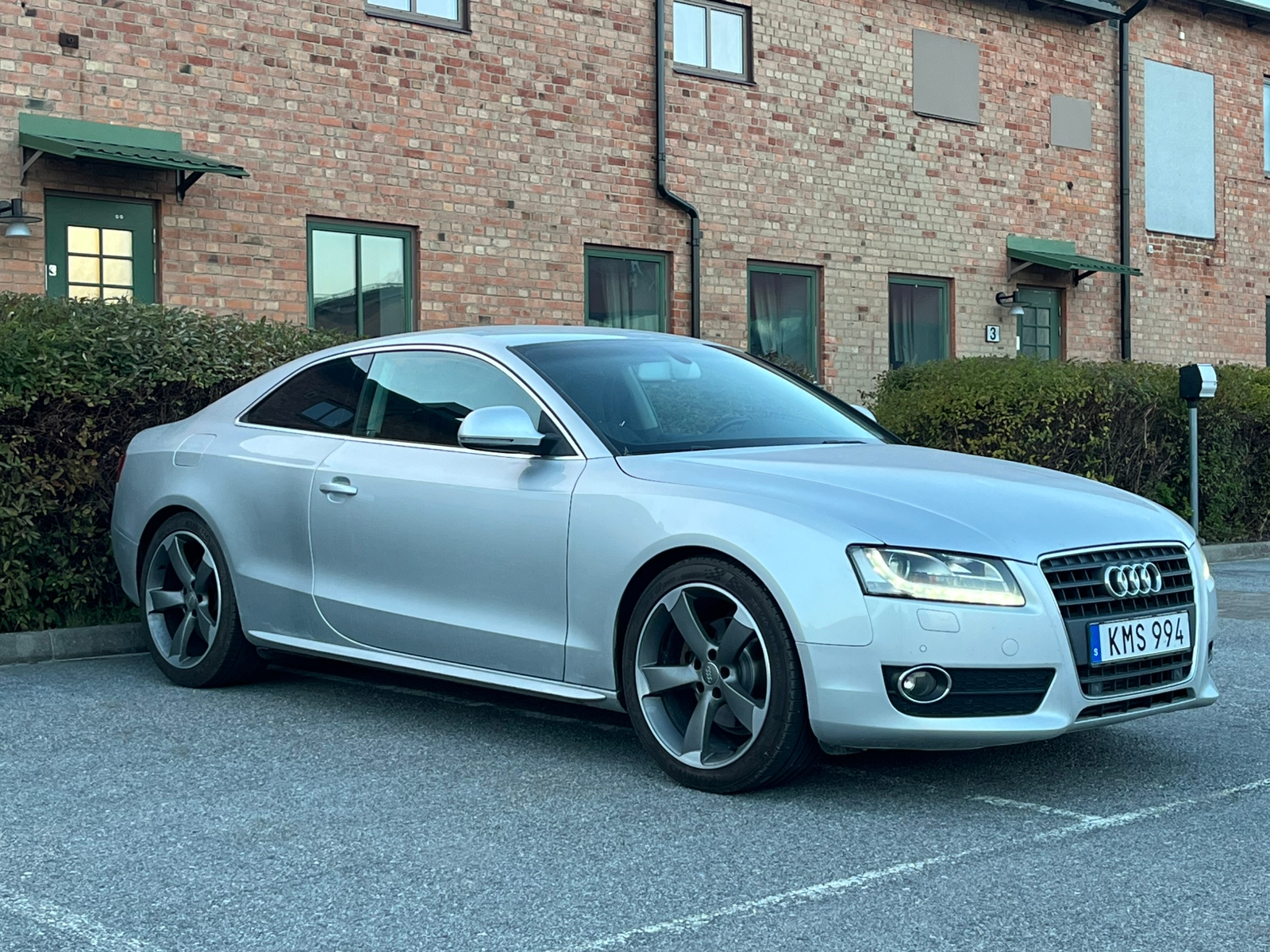 Audi A5 Coupé 2.0 TFSI Manuell 2009, bild 4/10