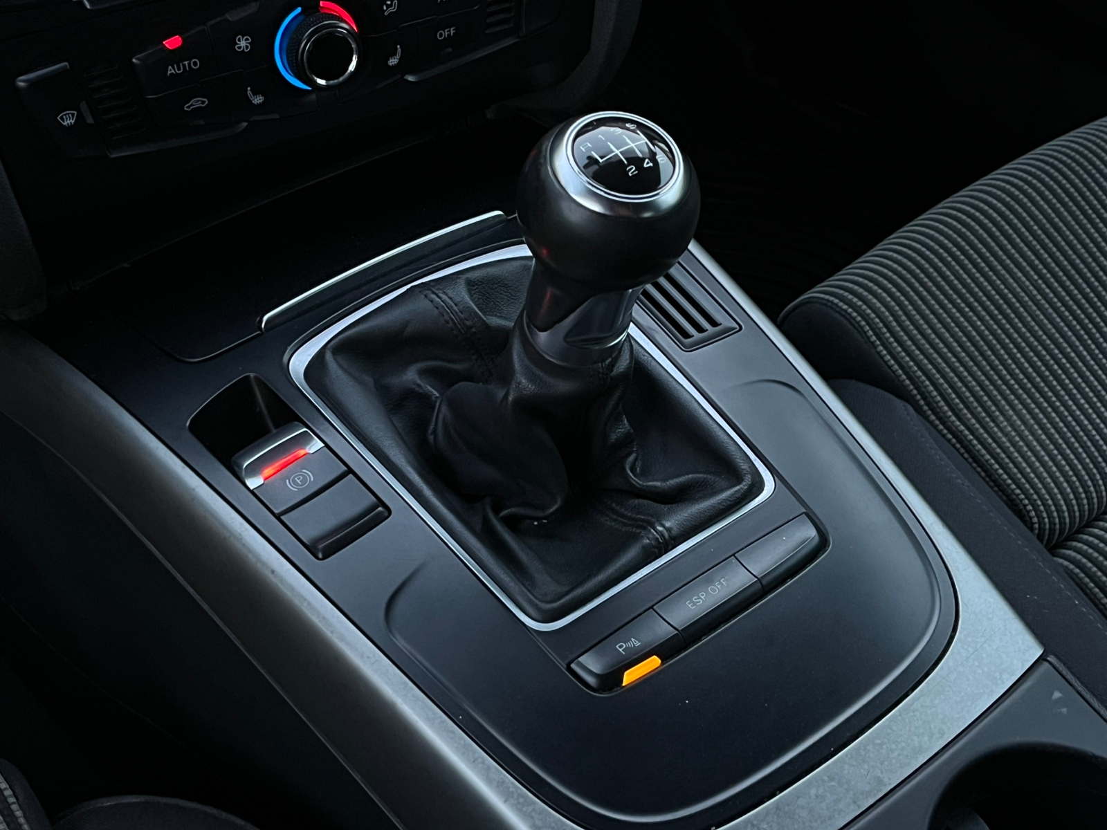 Audi A5 Coupé 2.0 TFSI Manuell 2009, bild 7/10
