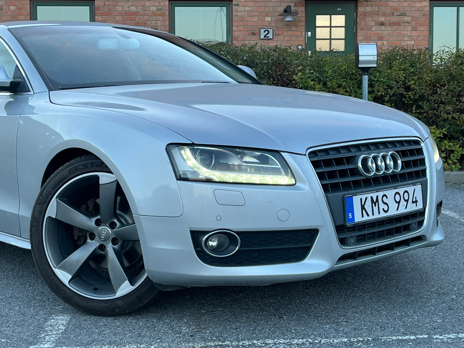 Audi A5 Coupé 2.0 TFSI Manuell 2009, bild 2/10