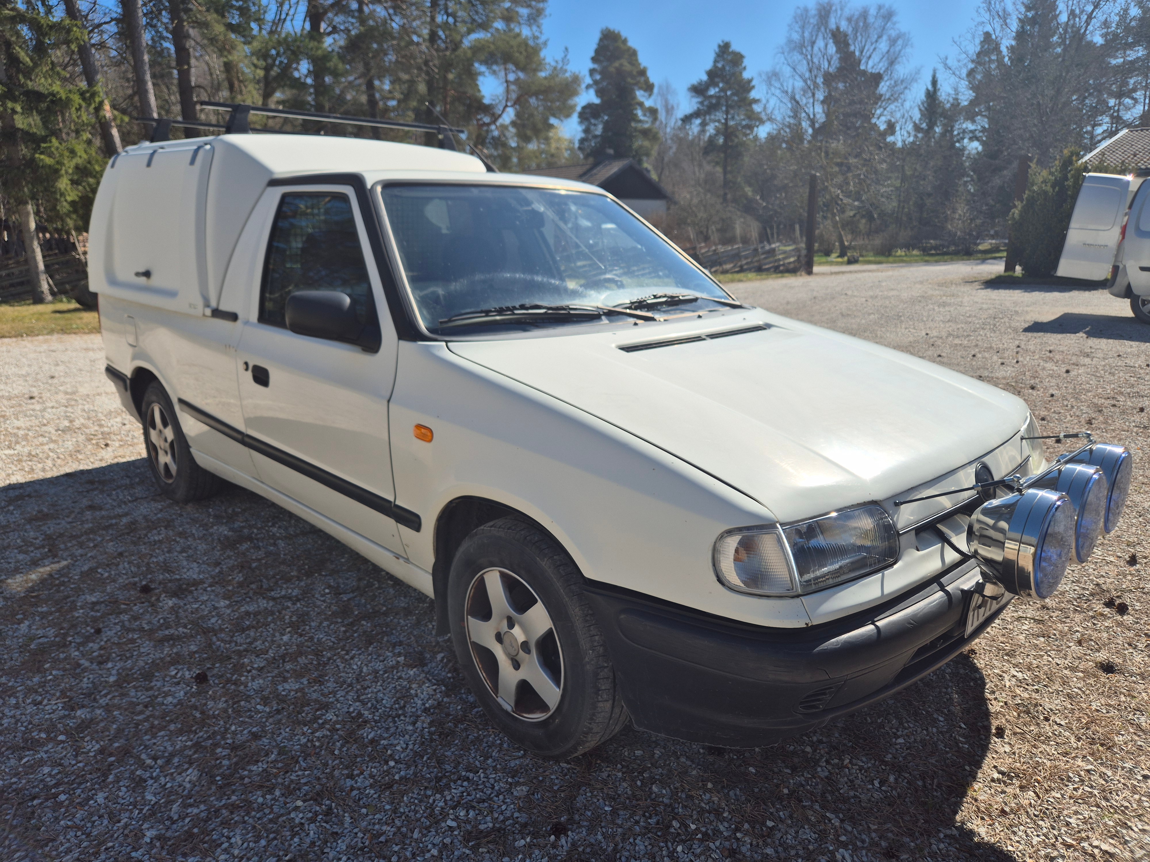 Skoda Felicia Pickup 1.3 Manuell 2000, kuva 2/7
