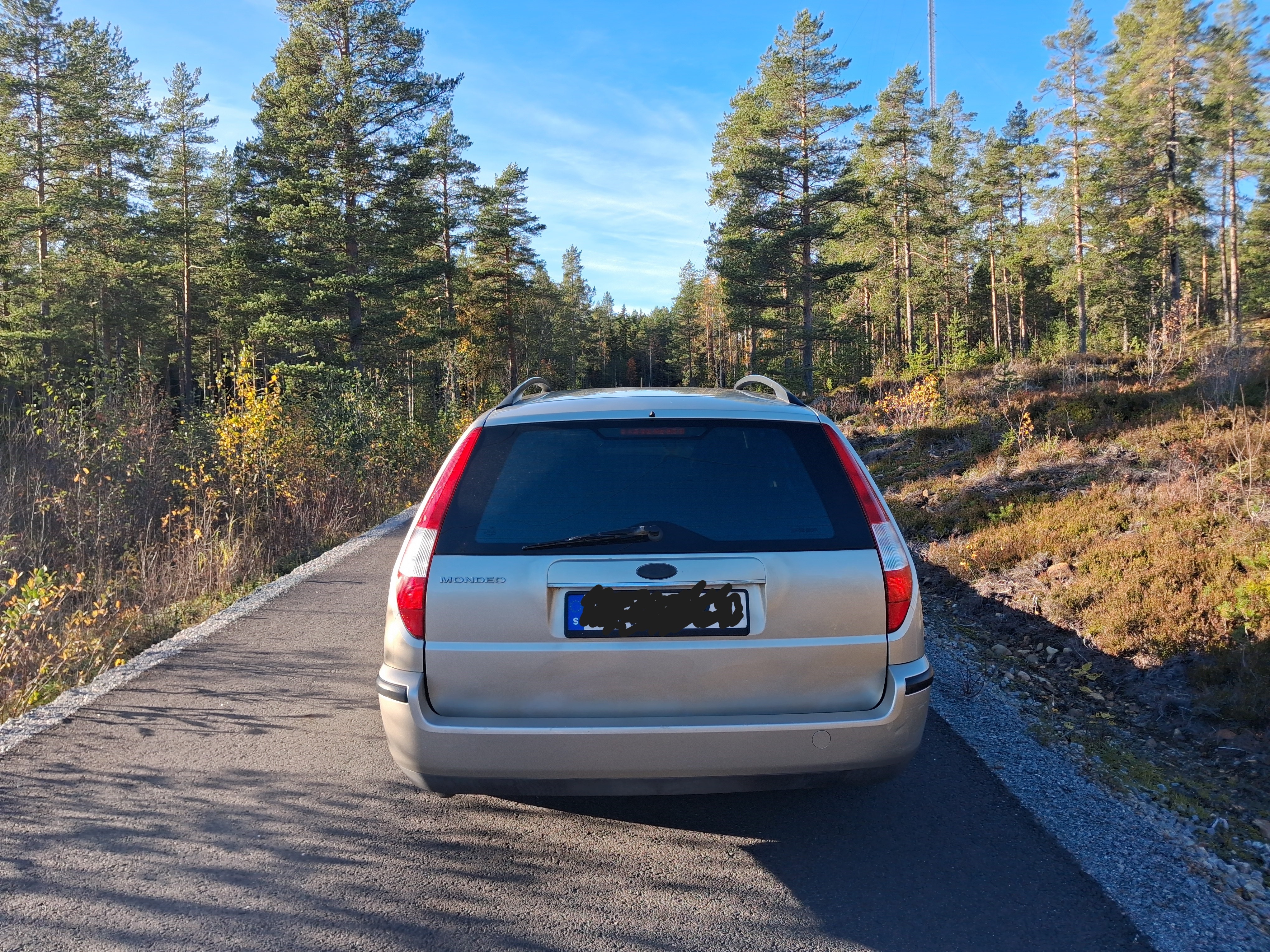 Ford Mondeo Kombi 2.0 Manuell 2005, kuva 2/5