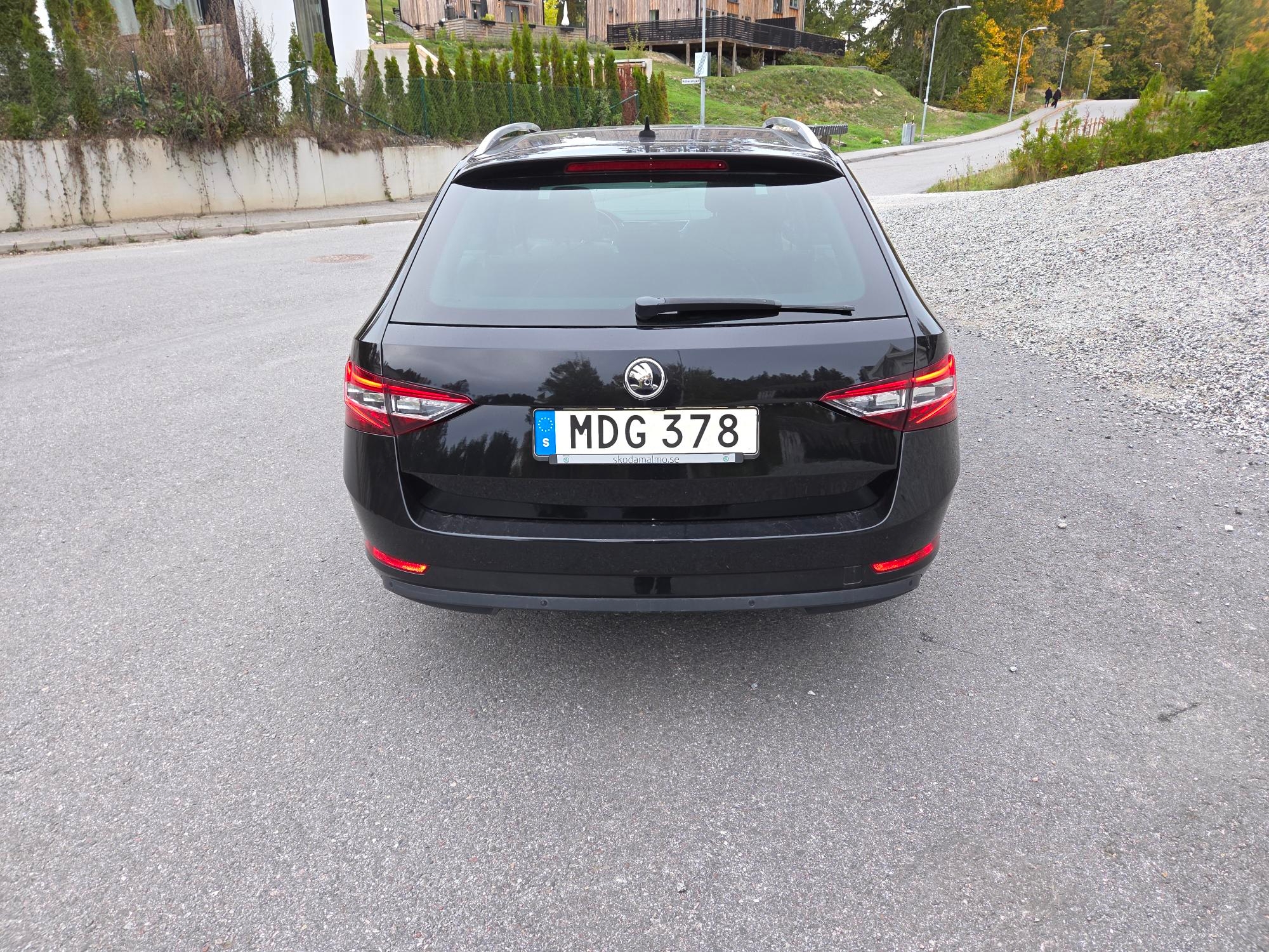 Skoda Superb 2016, kuva 5/10