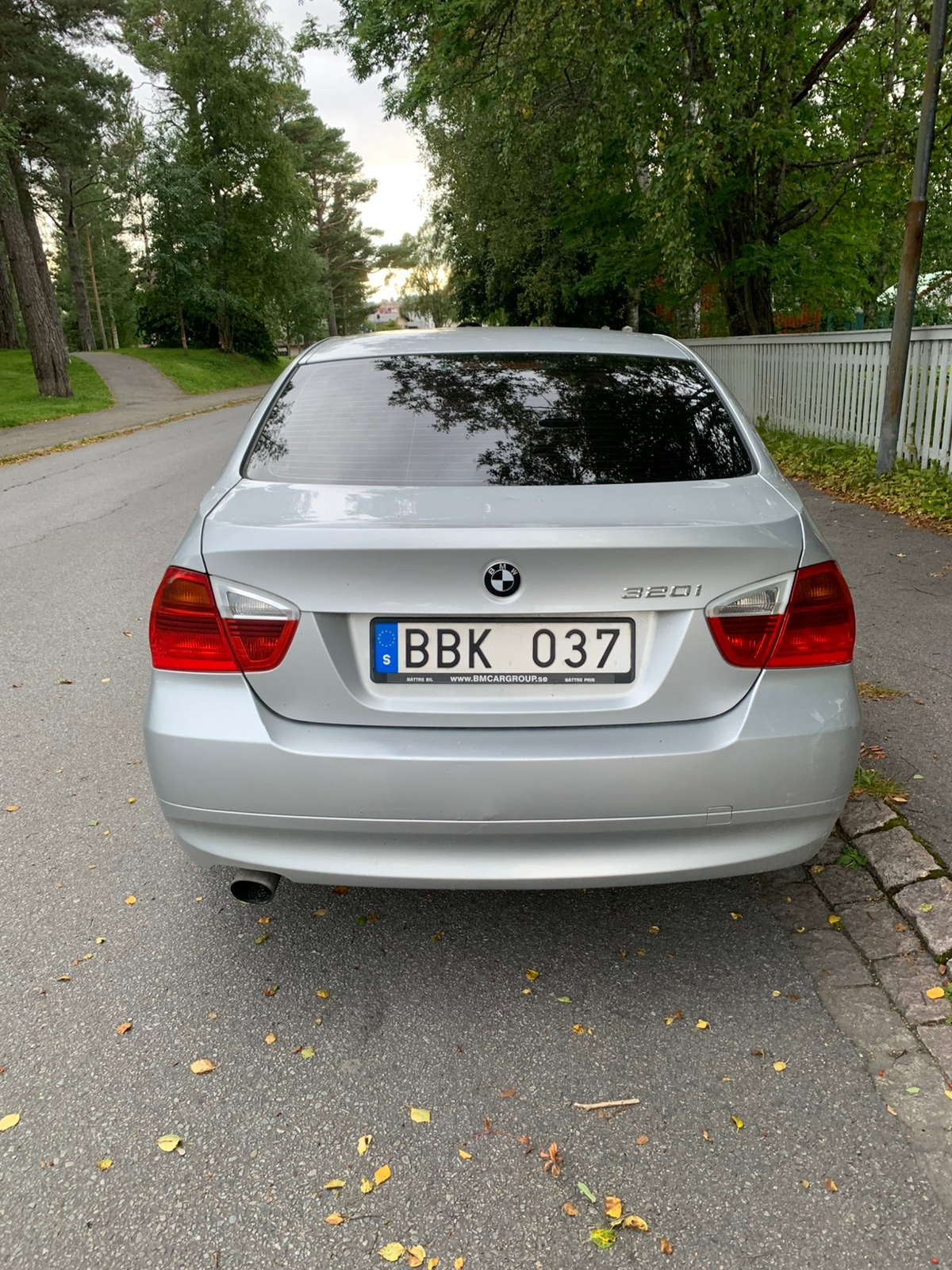 BMW 320 i Sedan Manuell 2007, photo 2/6