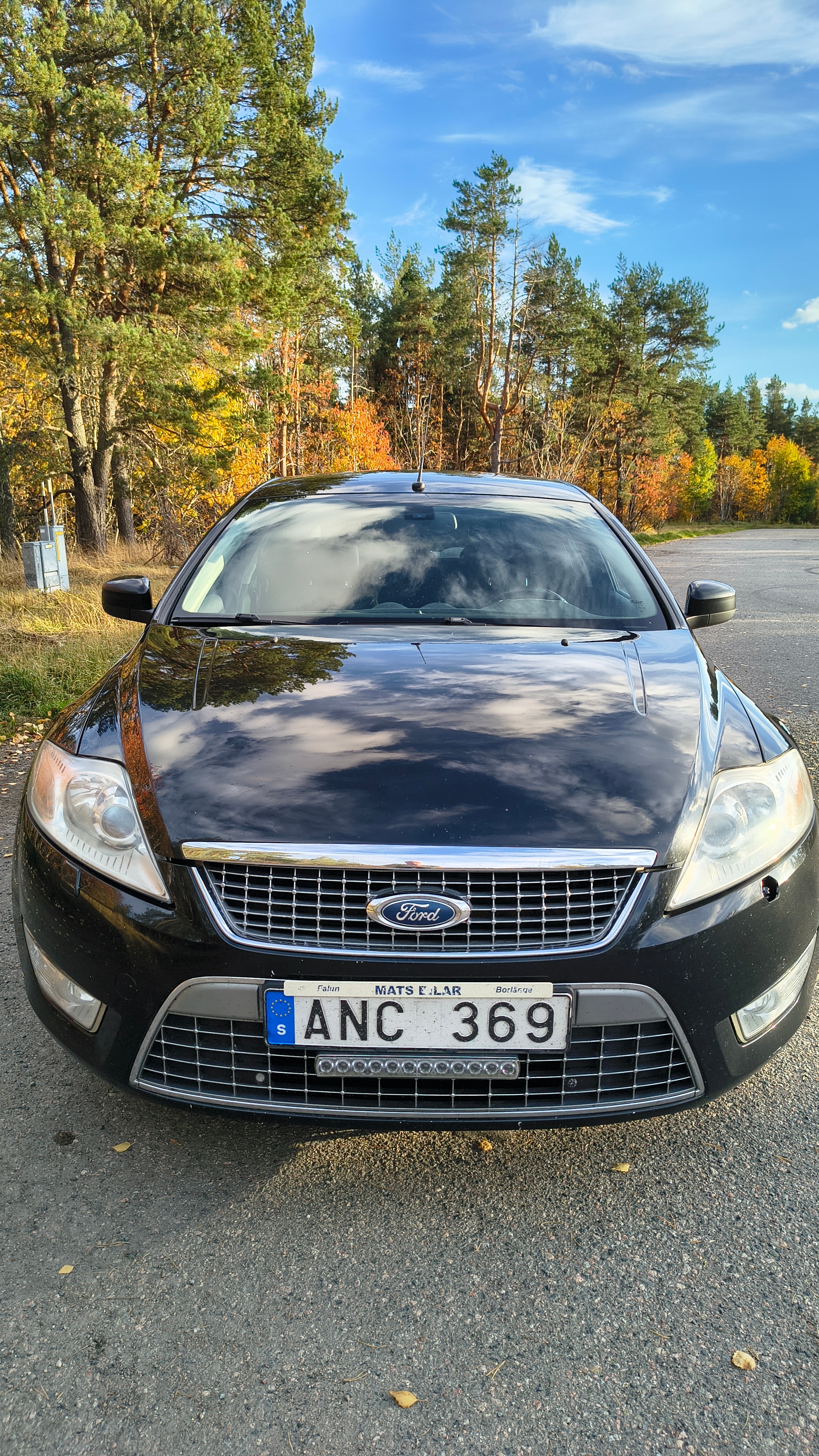 Ford Mondeo Halvkombi 2.2 TDCi Manuell 2009, bild 6/10