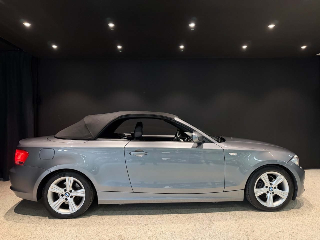 BMW 118 d Cab Automat 2012, photo 6/10