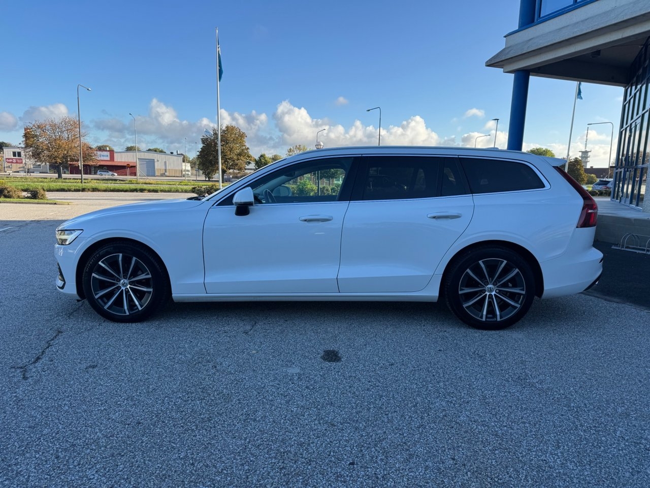 Volvo V60 2021, bild 4/10