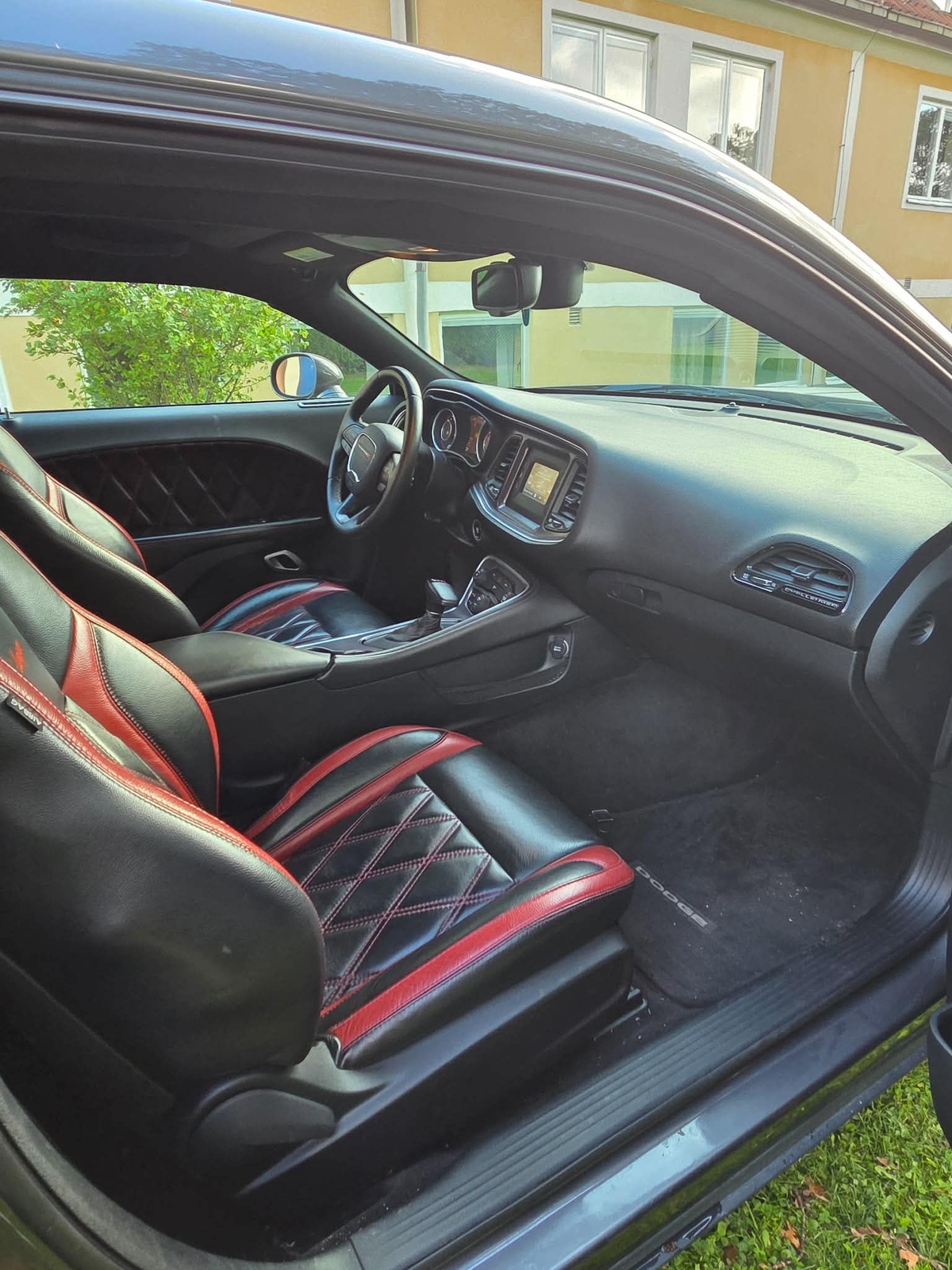 Dodge Challenger 3.6 V6 TorqueFlite 2015, kuva 6/8