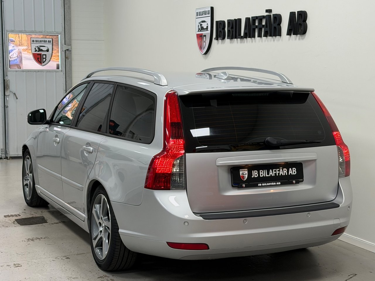 Volvo V50 2010, photo 5/10