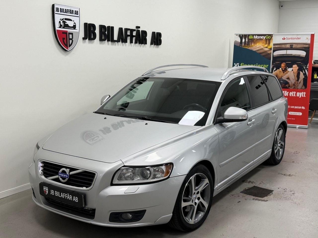 Volvo V50