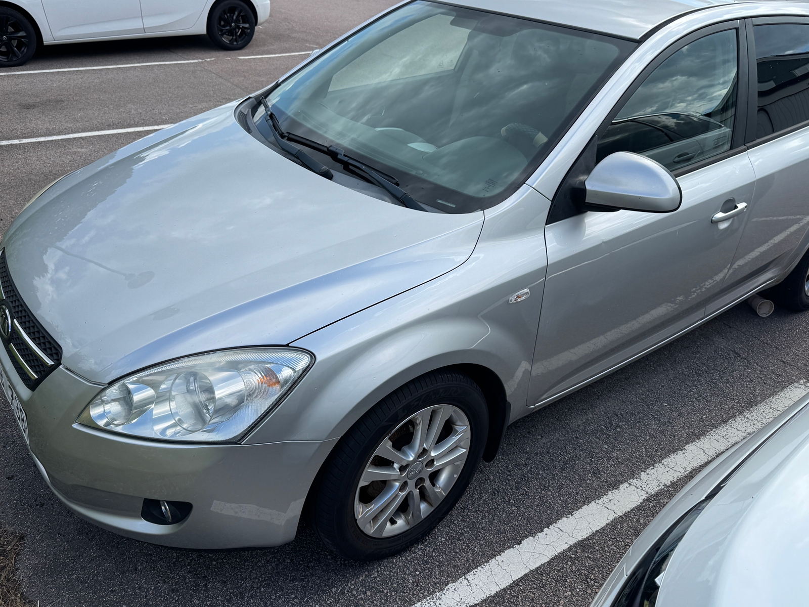 Kia Ceed 1.6 CVVT Manuell 2008, photo 2/6