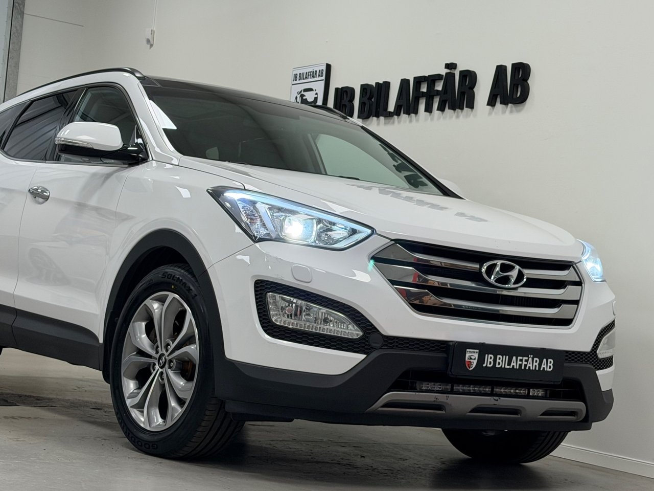 Hyundai Santa Fe 2015, photo 4/10