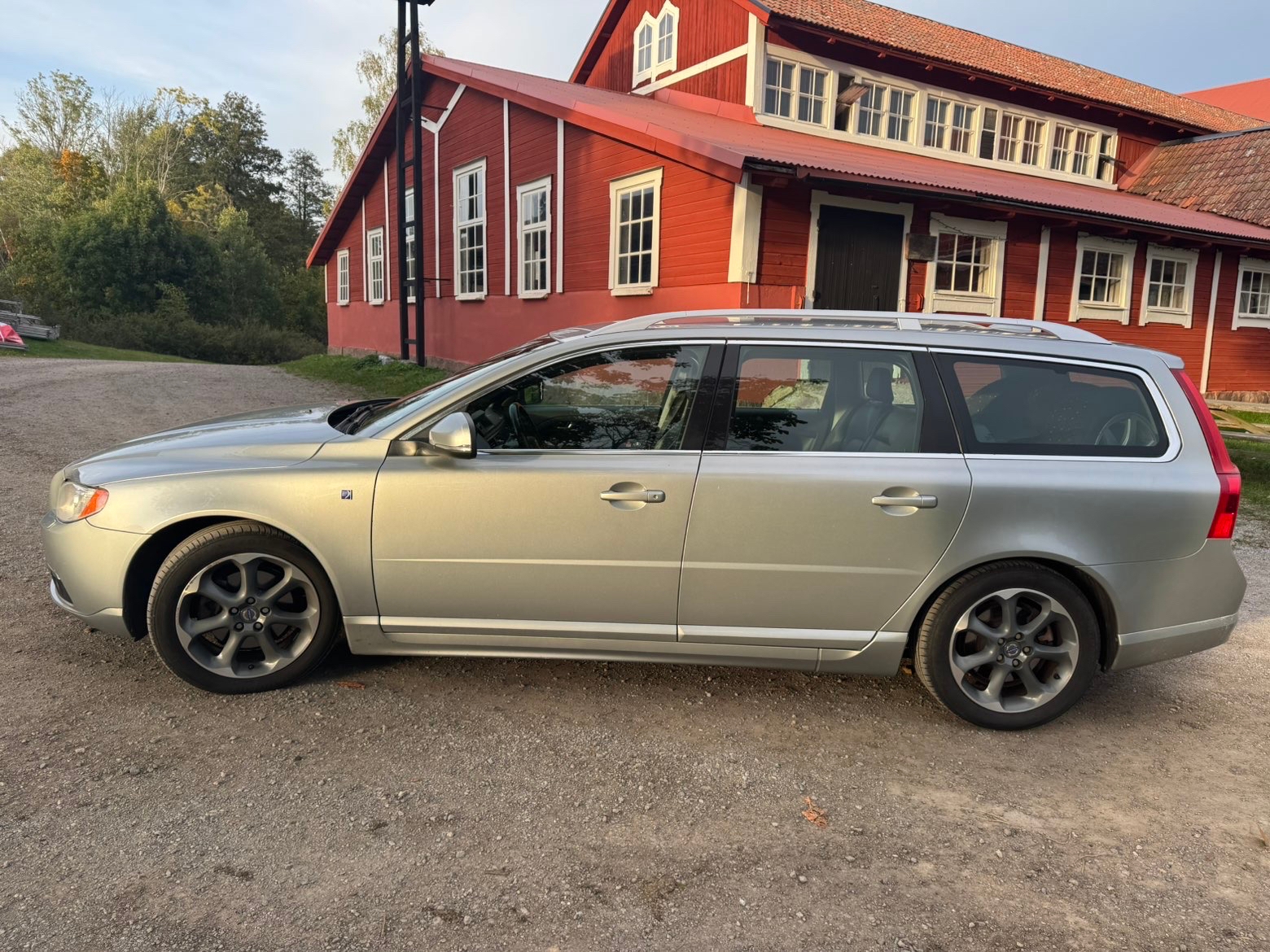 Volvo V70 DRIVe Powershift 2012, kuva 4/10