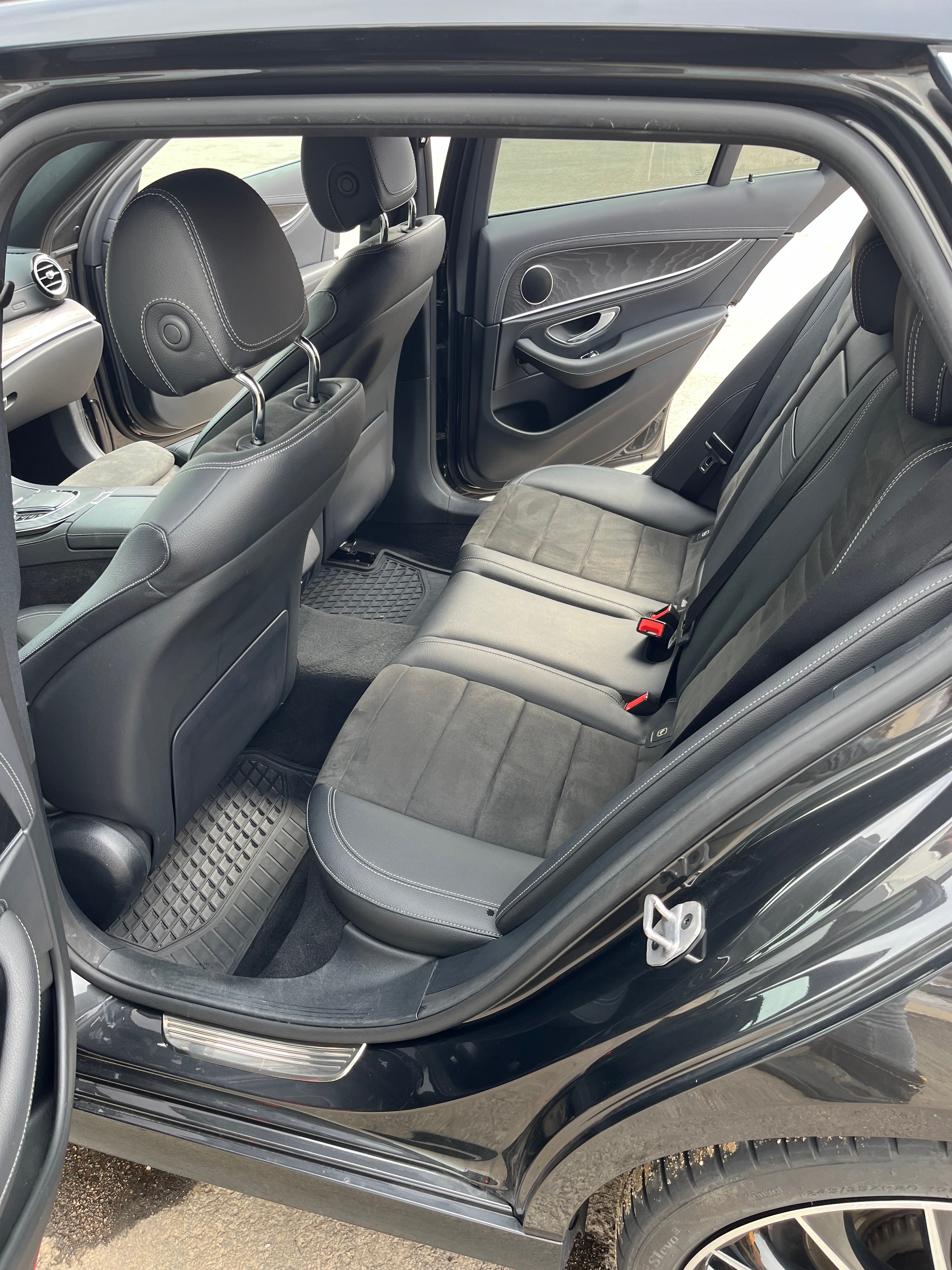 Mercedes-Benz E 220 T d 9G-Tronic 2023, bild 4/7