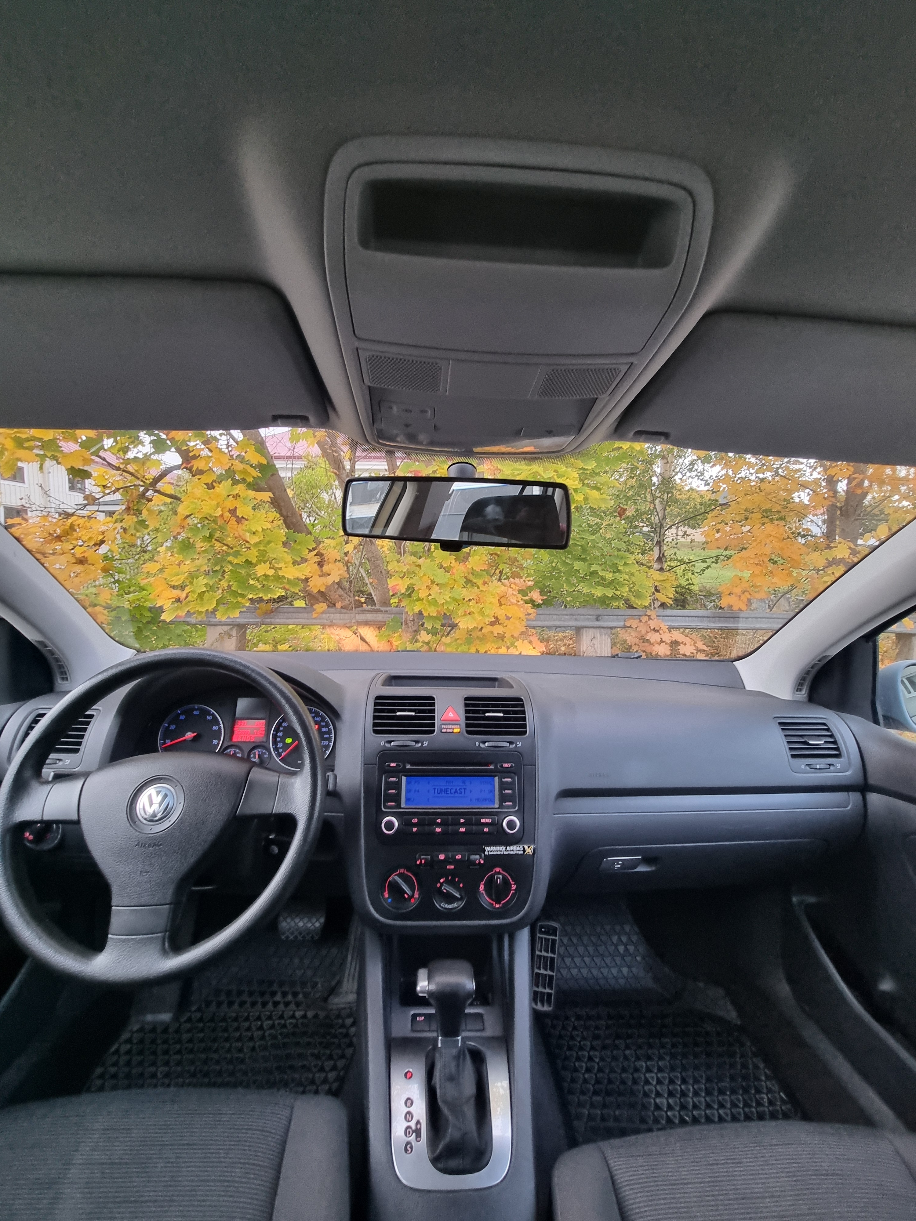 Volkswagen Golf V 5-dörrar 1.6 TipTronic 2006, bild 2/6