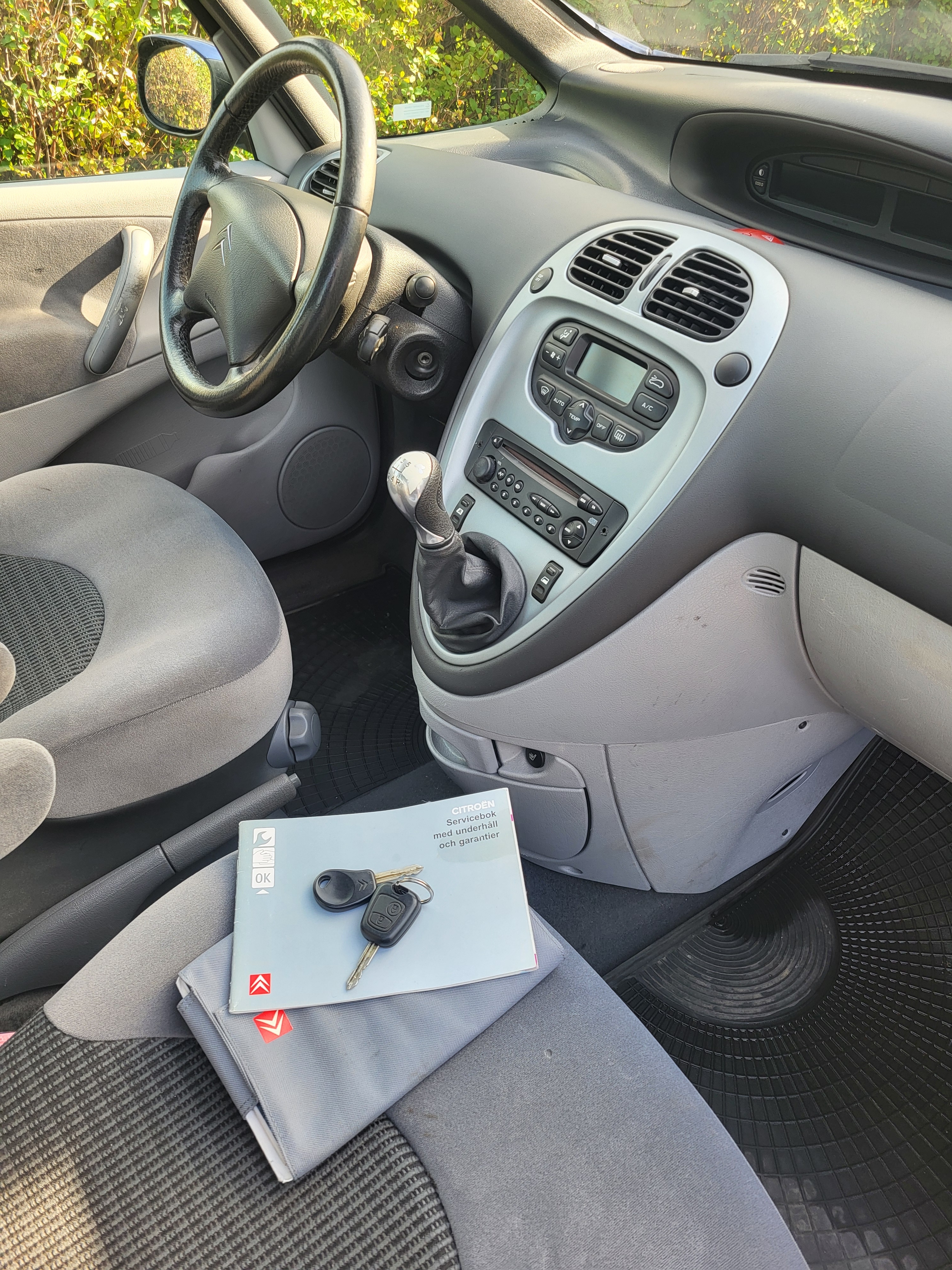 Citroen Xsara Picasso 1.6 HDiF Manuell 2008, kuva 5/6