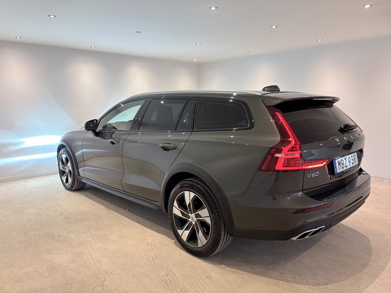Volvo V60 Cross Country 2021, bild 6/10