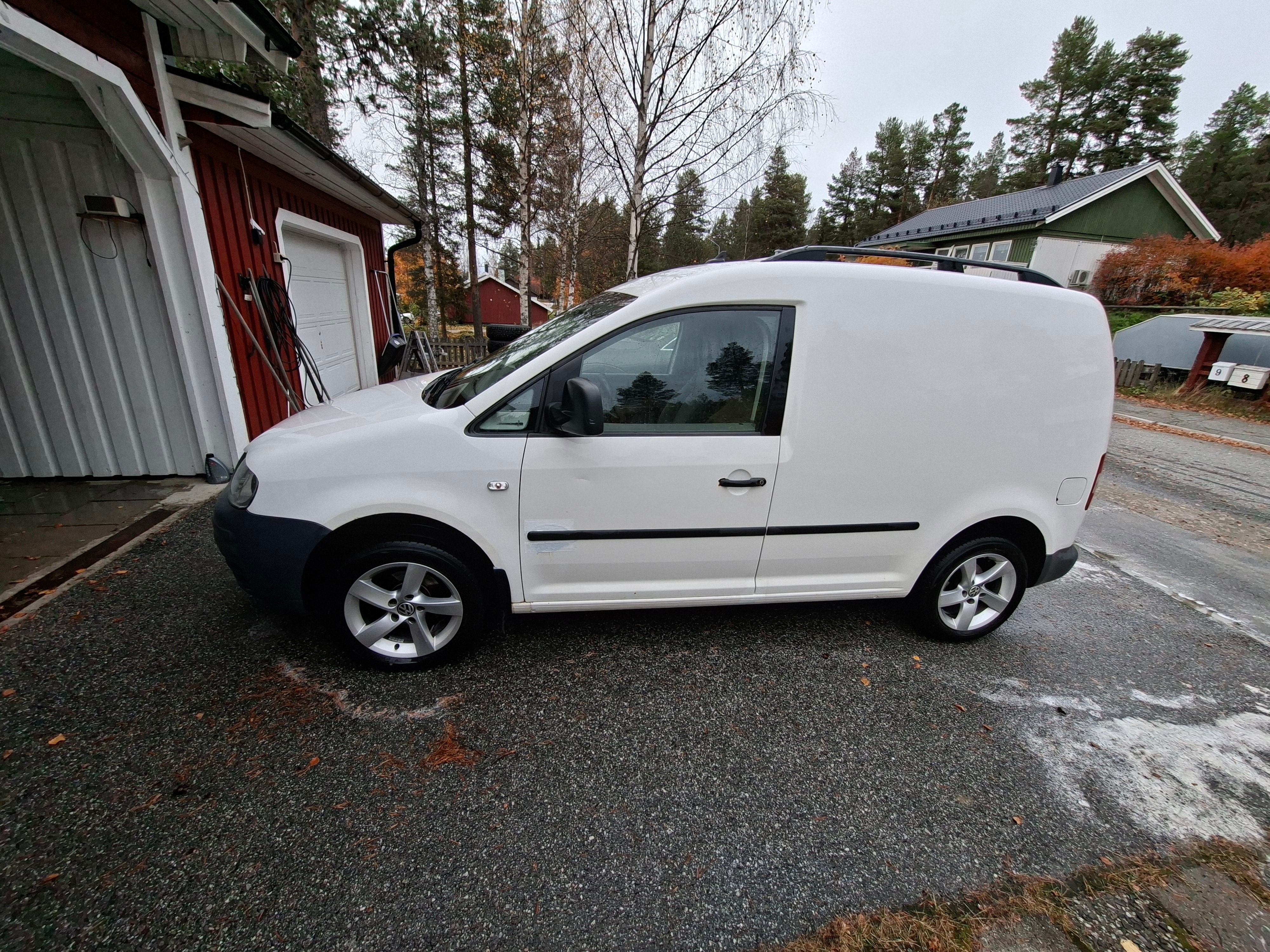 Volkswagen Caddy Skåpbil 2.0 SDI Manuell 2008, photo 2/6