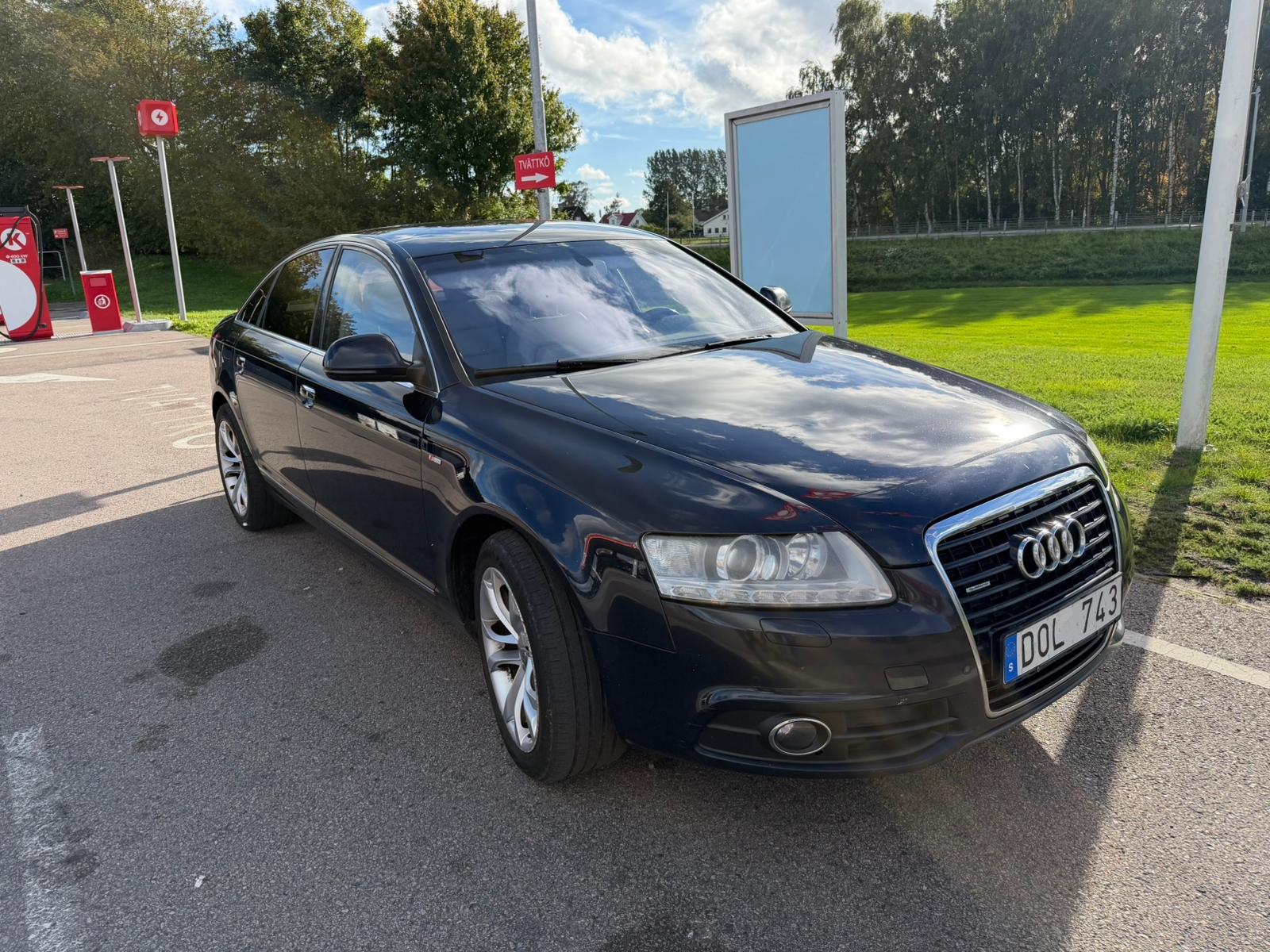 Audi A6 Sedan 3.0 TDI quattro TipTronic 2011, photo 2/6