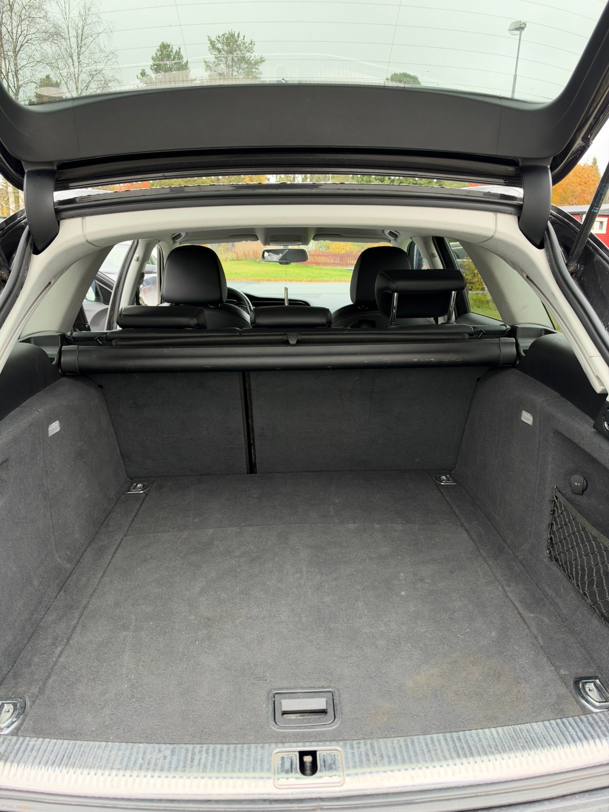 Audi A4 2013, bild 6/7
