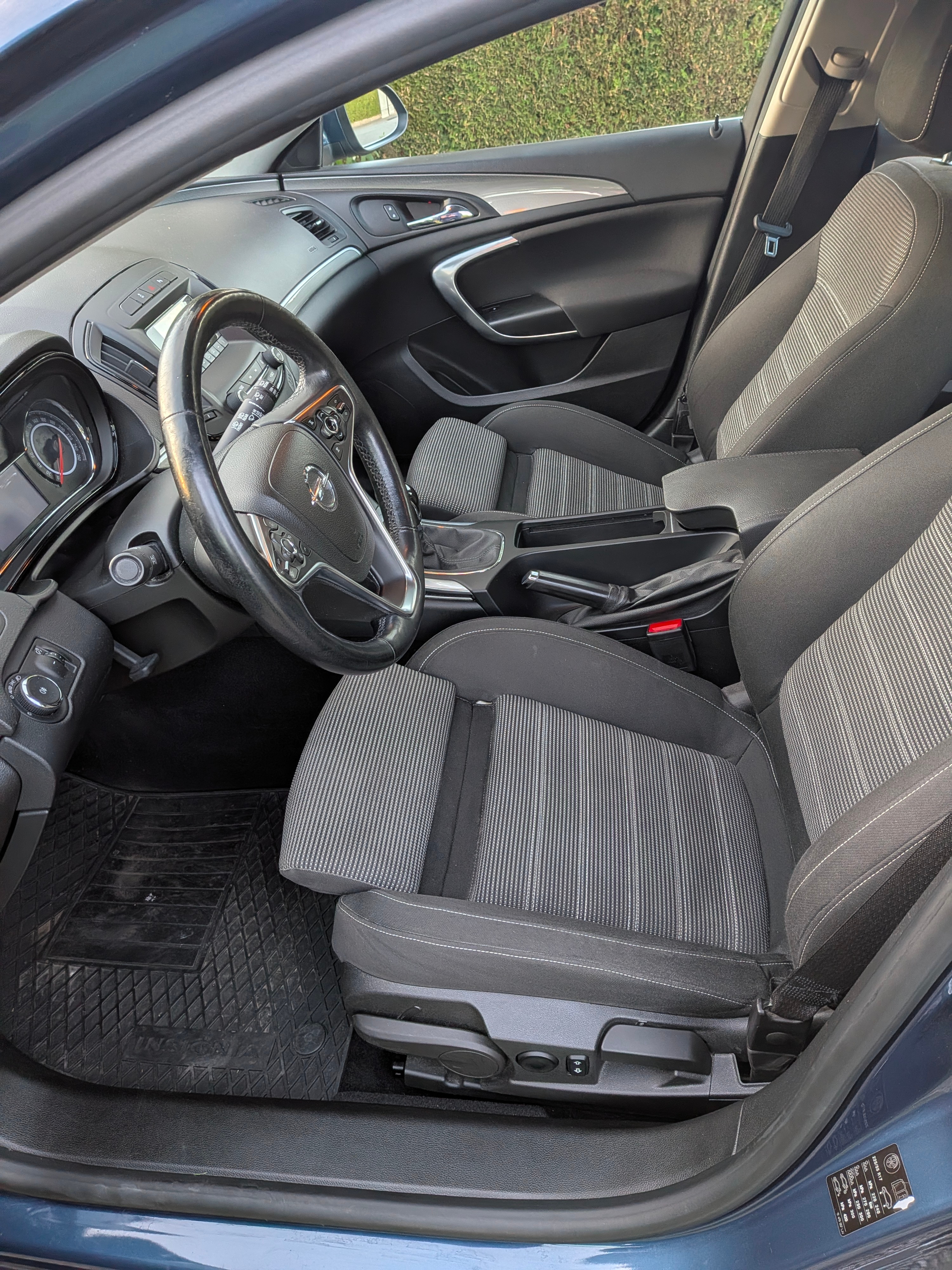 Opel Insignia 2015, photo 6/9